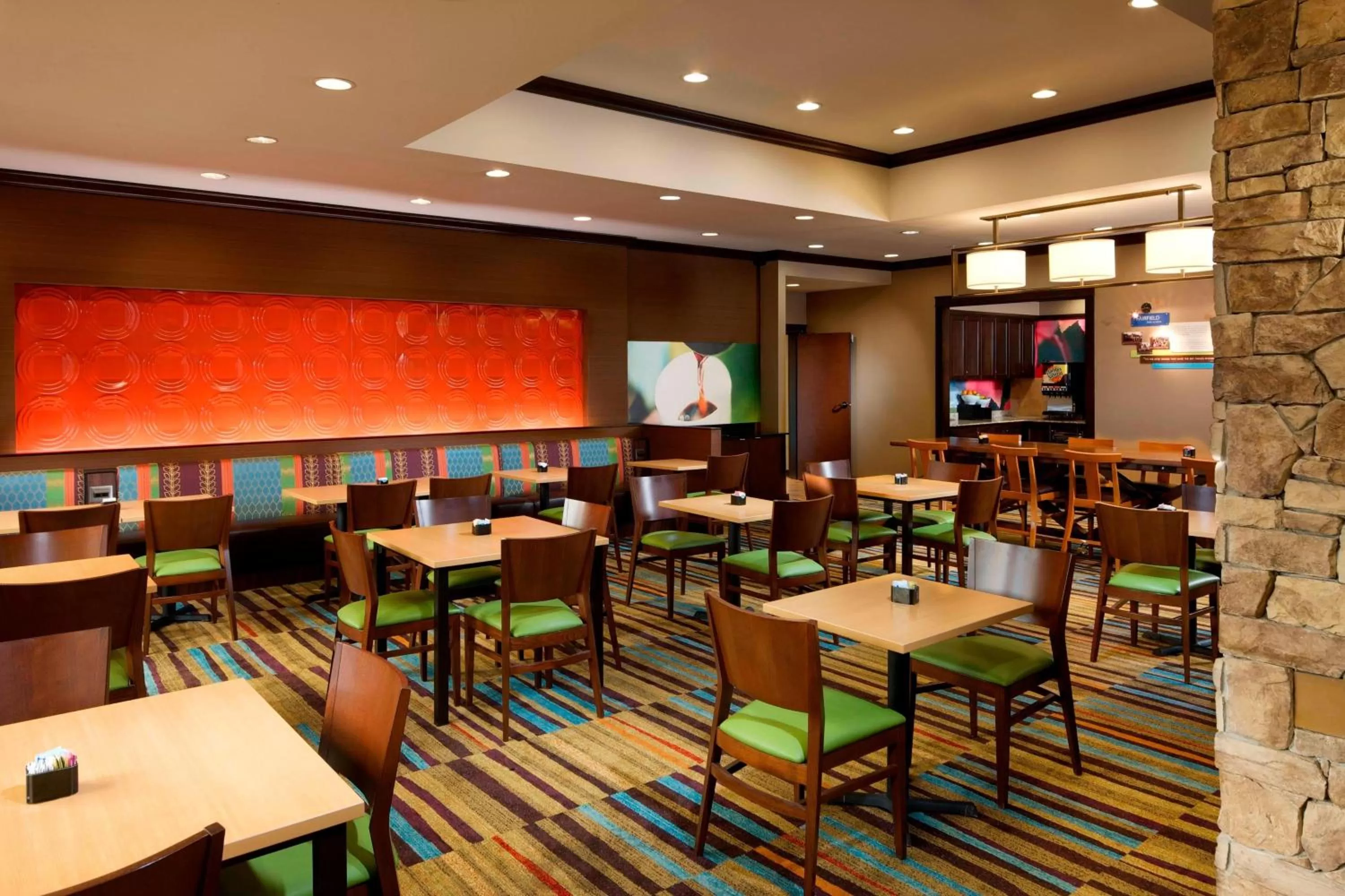 Restaurant/places to eat in Fairfield Inn & Suites Houston Intercontinental Airport