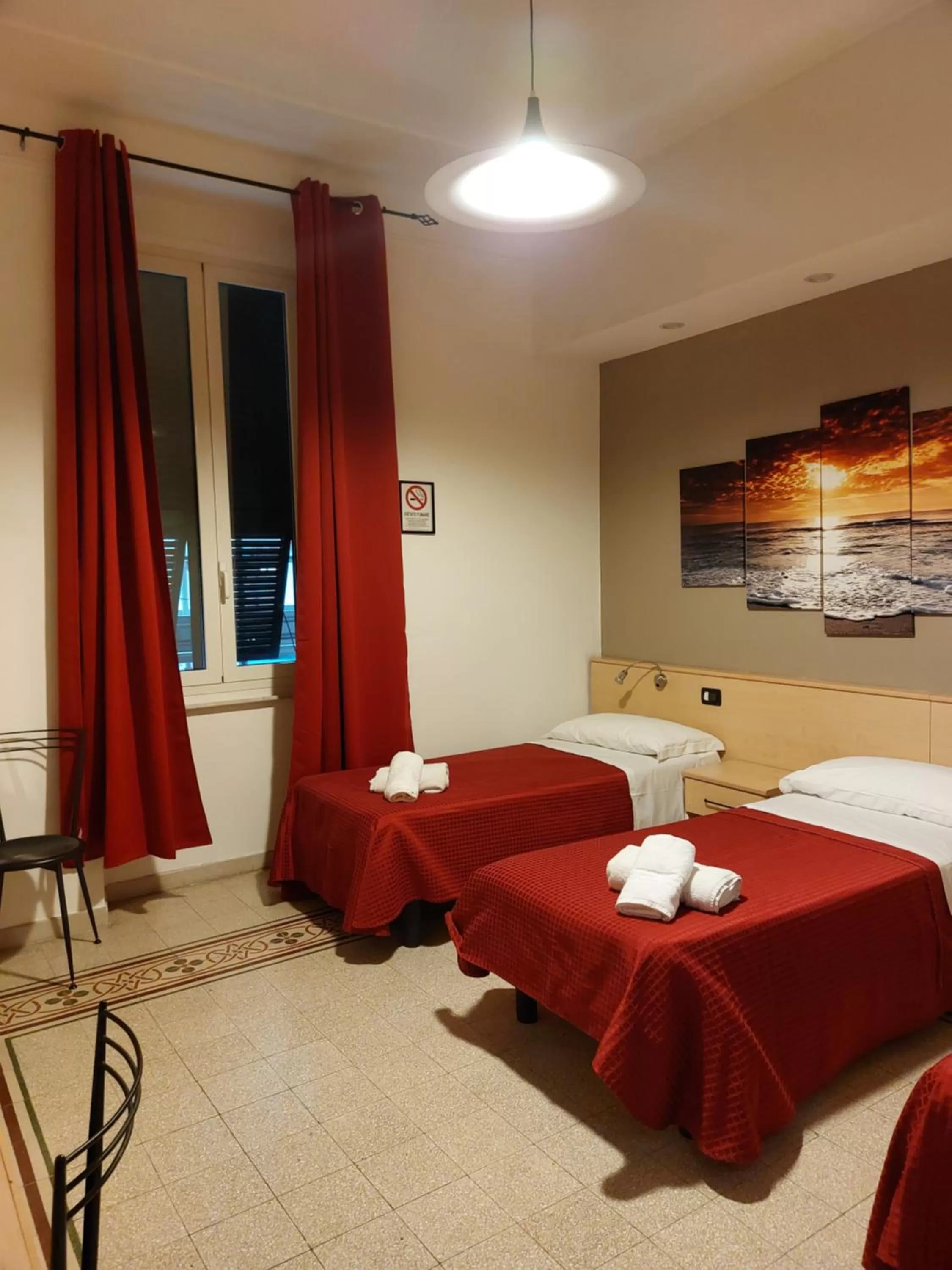 Triple Room with Shared Bathroom in Nautilus Hotel