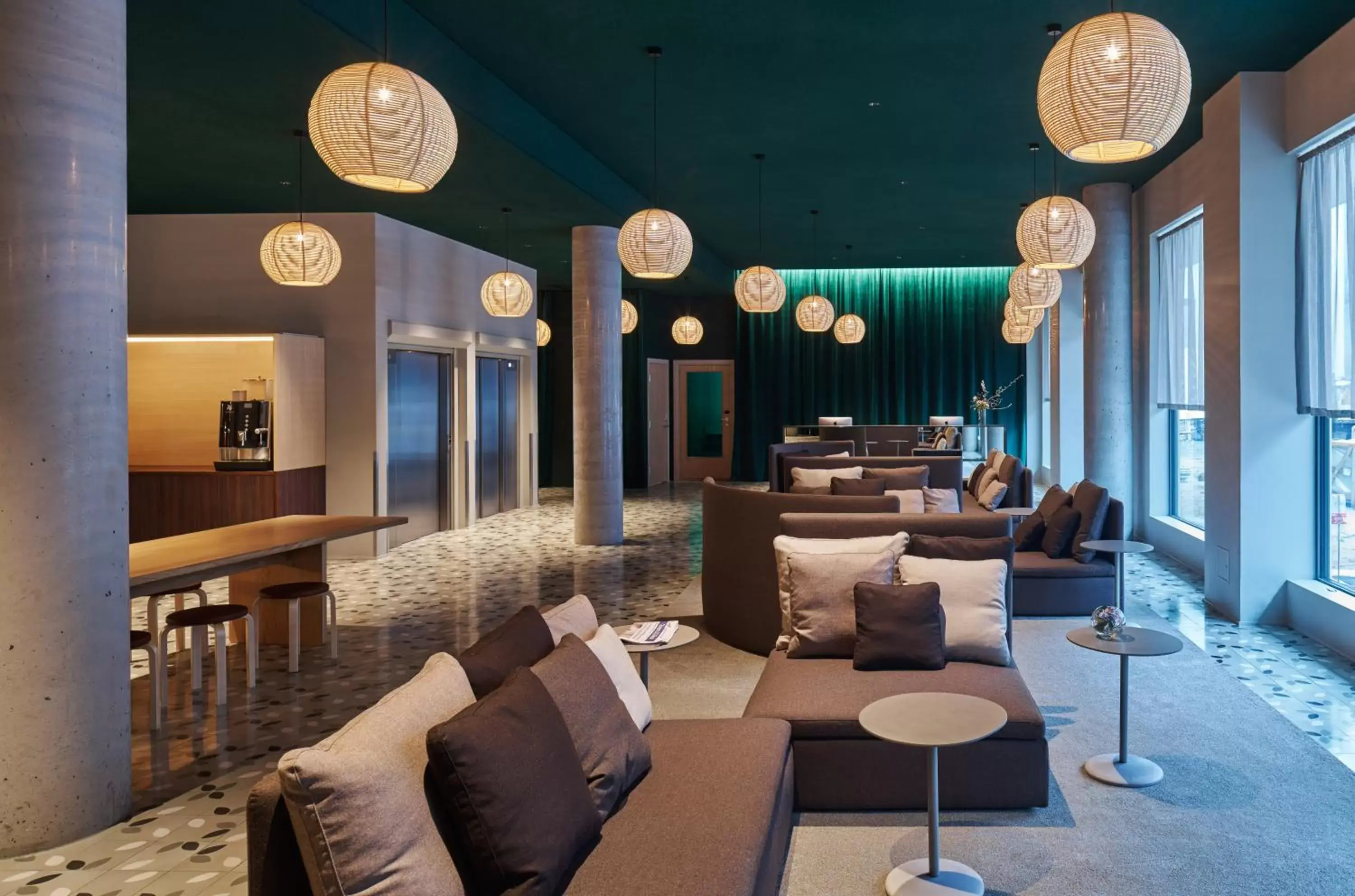 Lobby or reception, Lounge/Bar in Zander K Hotel