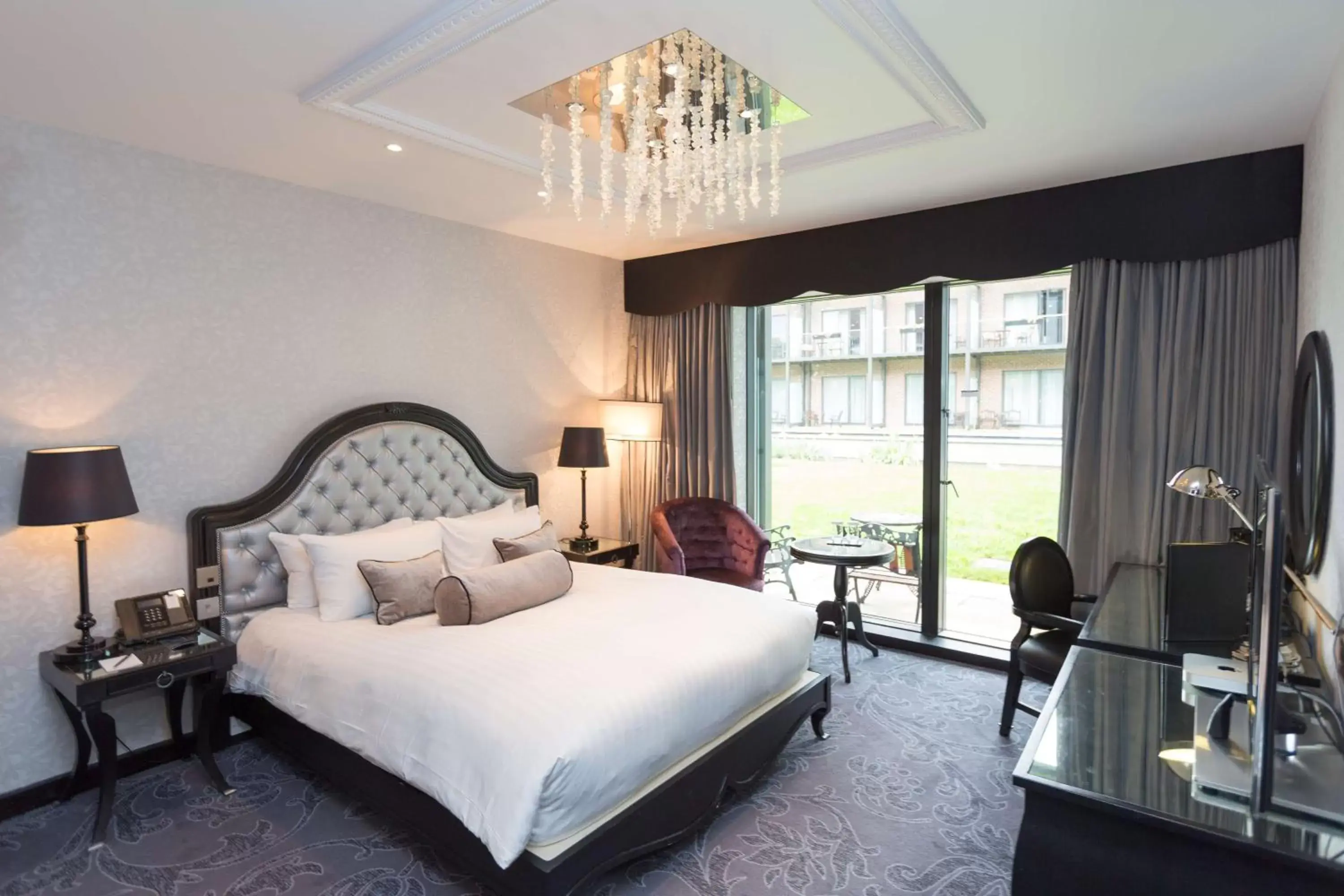 Bedroom in Hilton London Syon Park