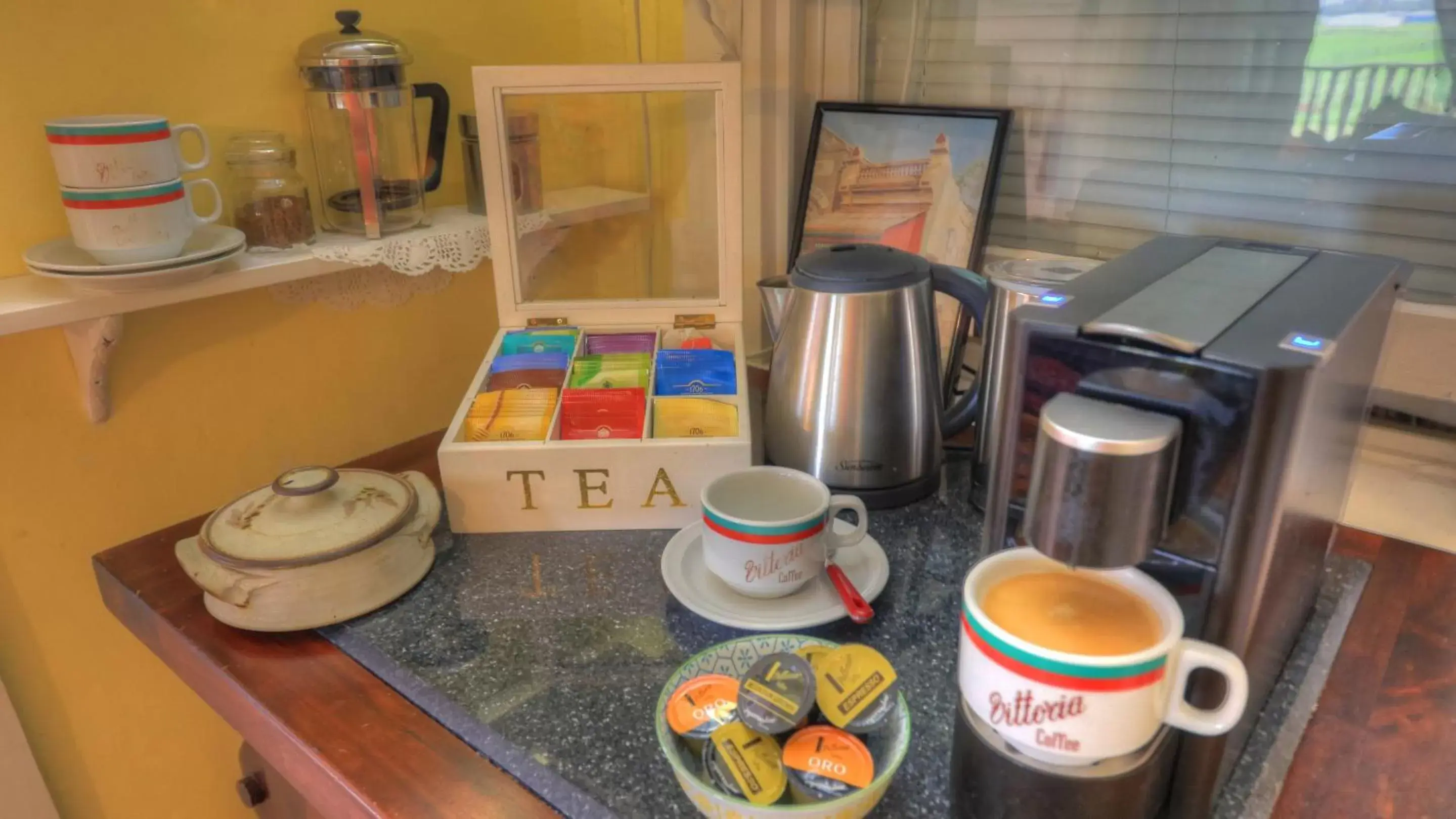 Coffee/tea facilities in Andavine House - Bed & Breakfast