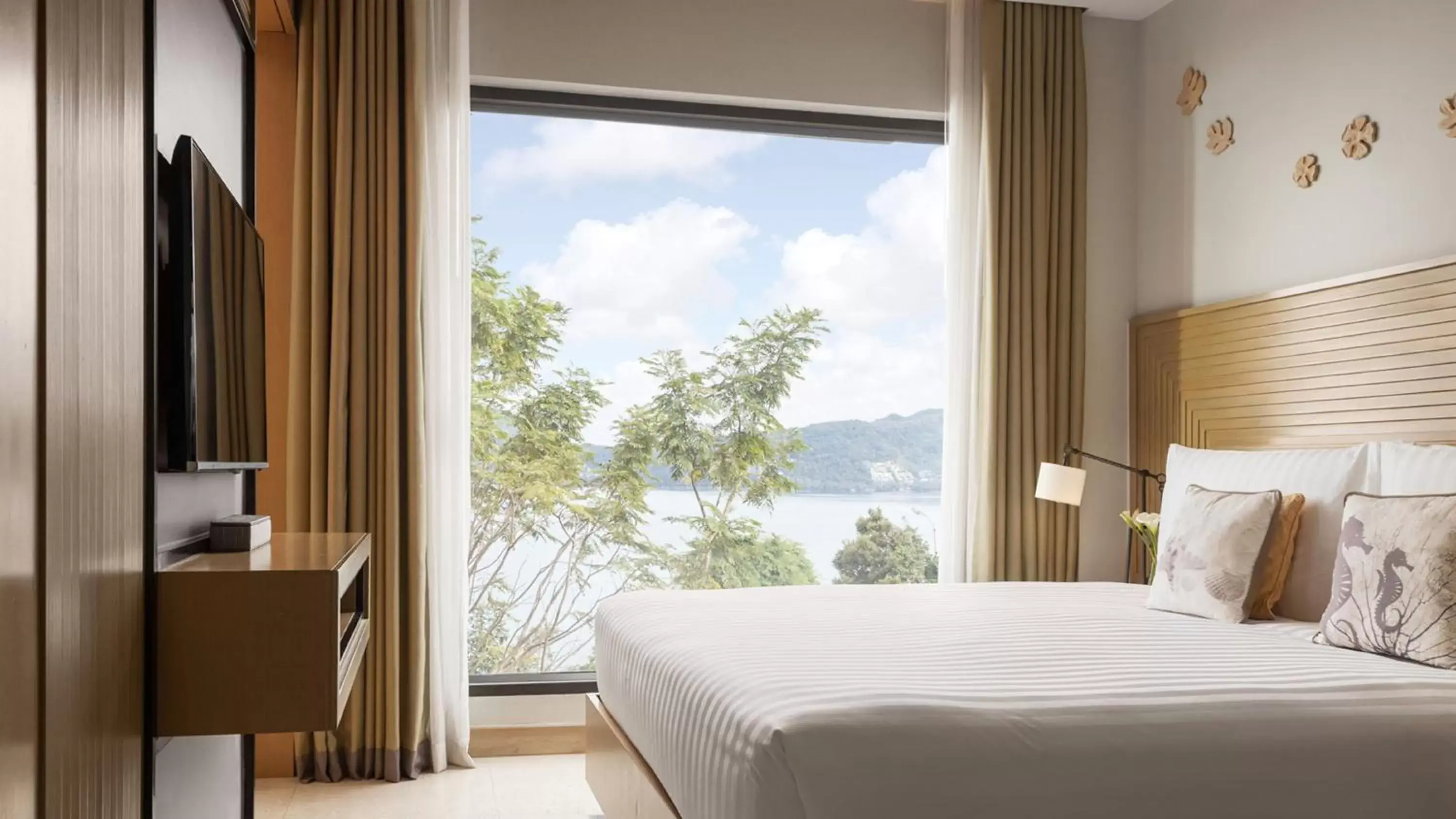 Bedroom, Bed in Amari Phuket