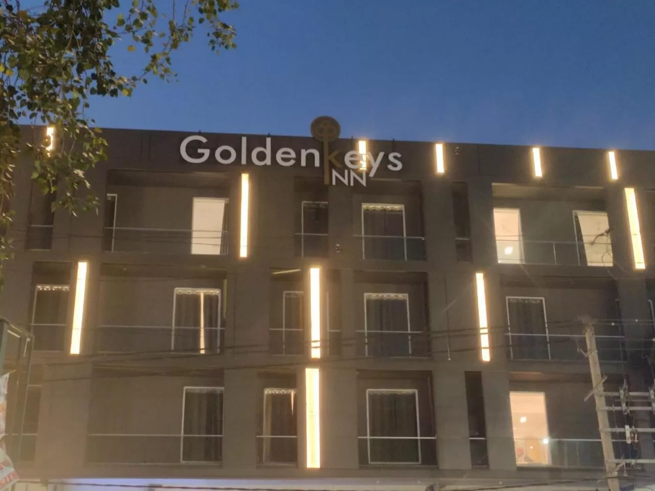 Property building in GoldenKeys Inn