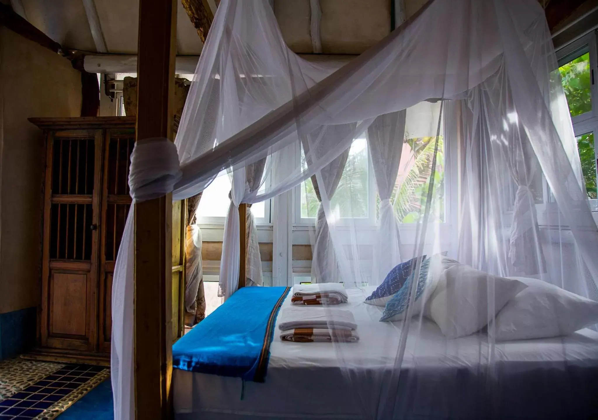 Photo of the whole room, Bed in Posada Lamar Tulum Beach Front and Pool