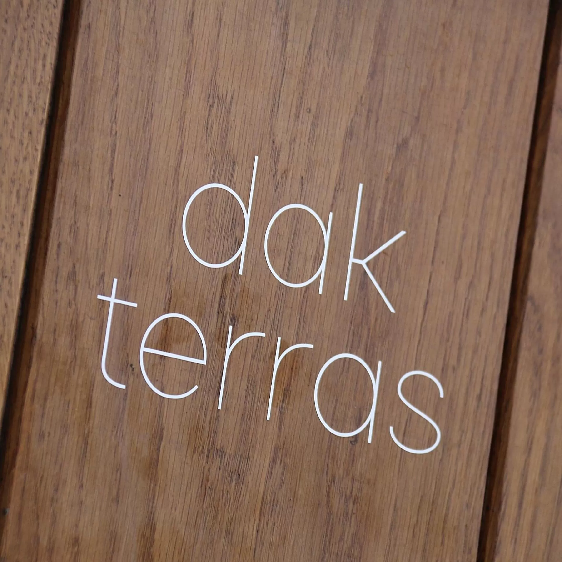 Logo/Certificate/Sign in De Pelsertoren