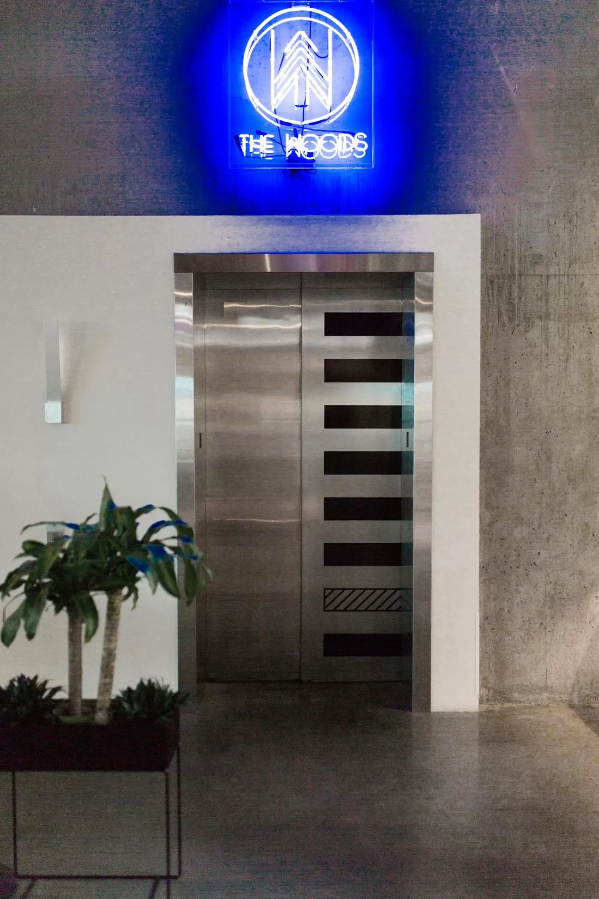 elevator in The Source Hotel