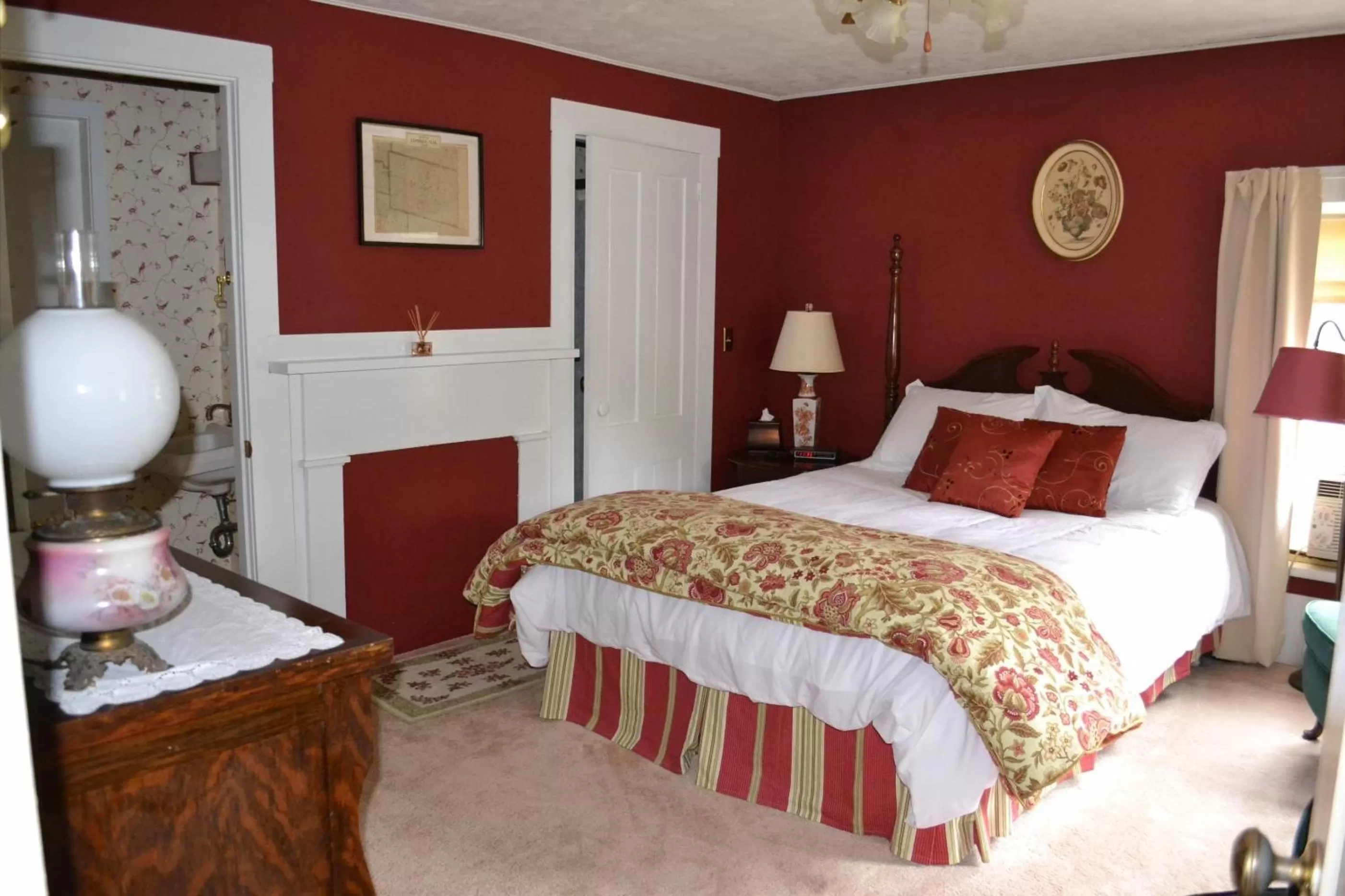 Bedroom, Bed in Benjamin Prescott Inn