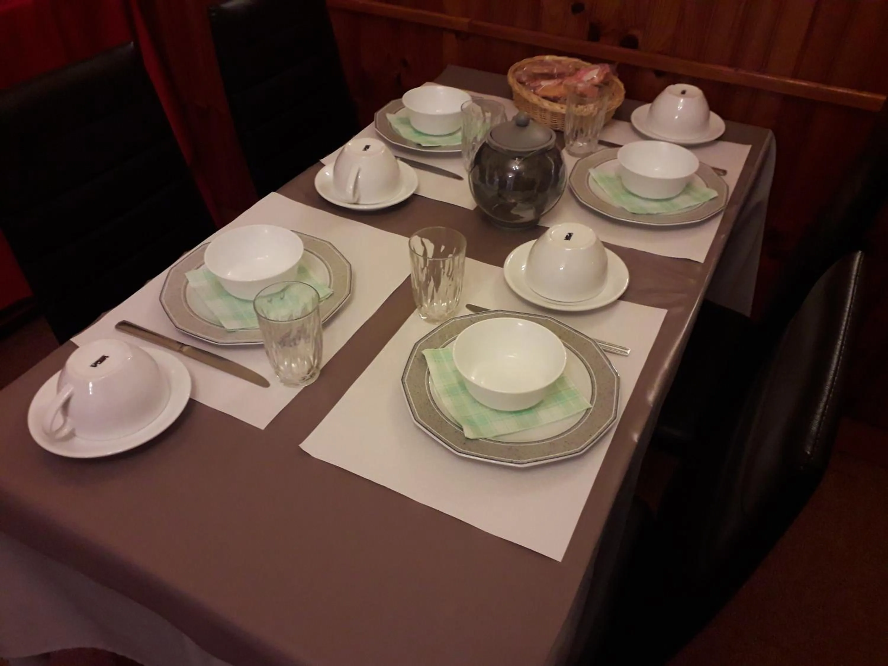 Dining area in Le ROYAL