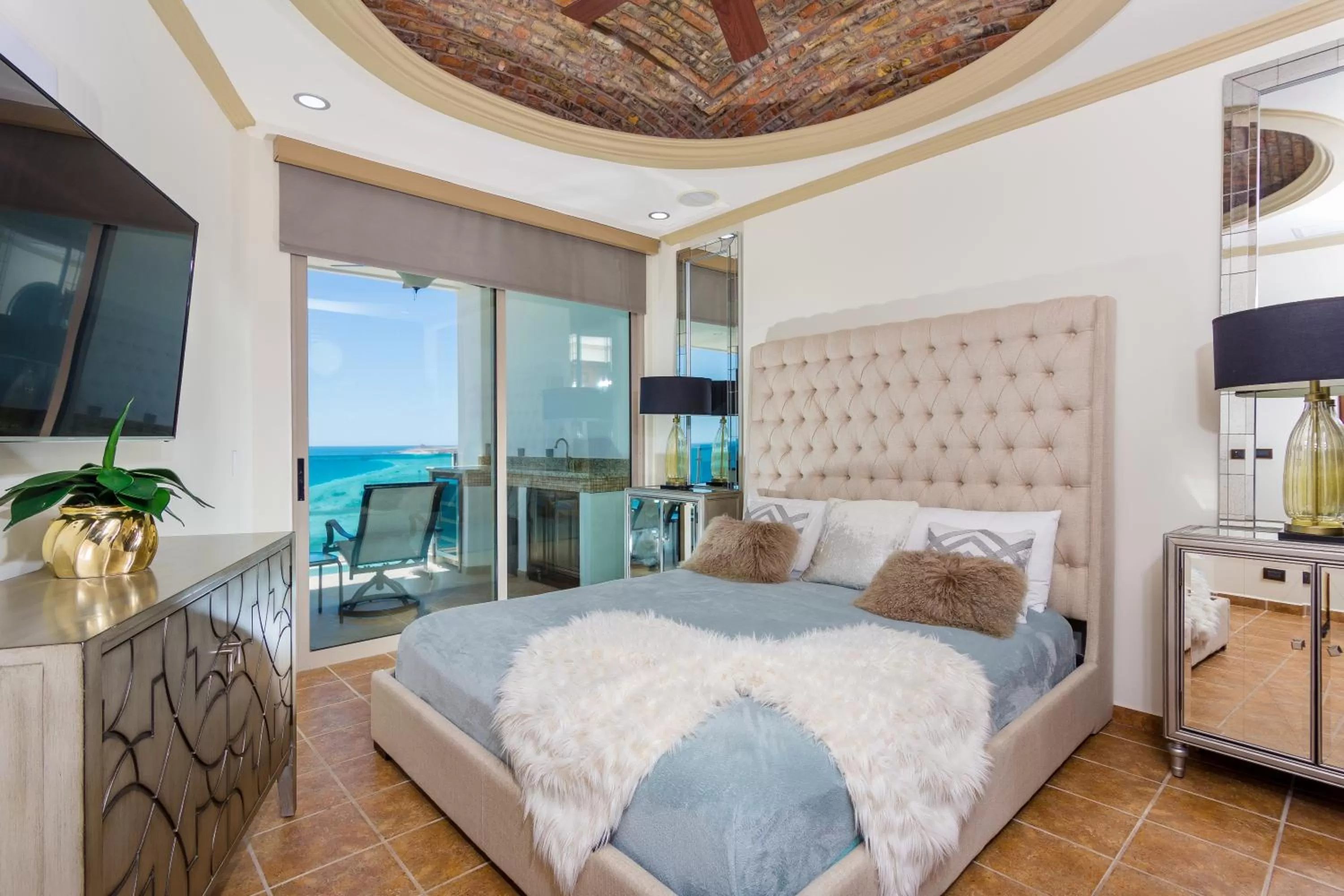 Bed in Esmeralda Beach Resort