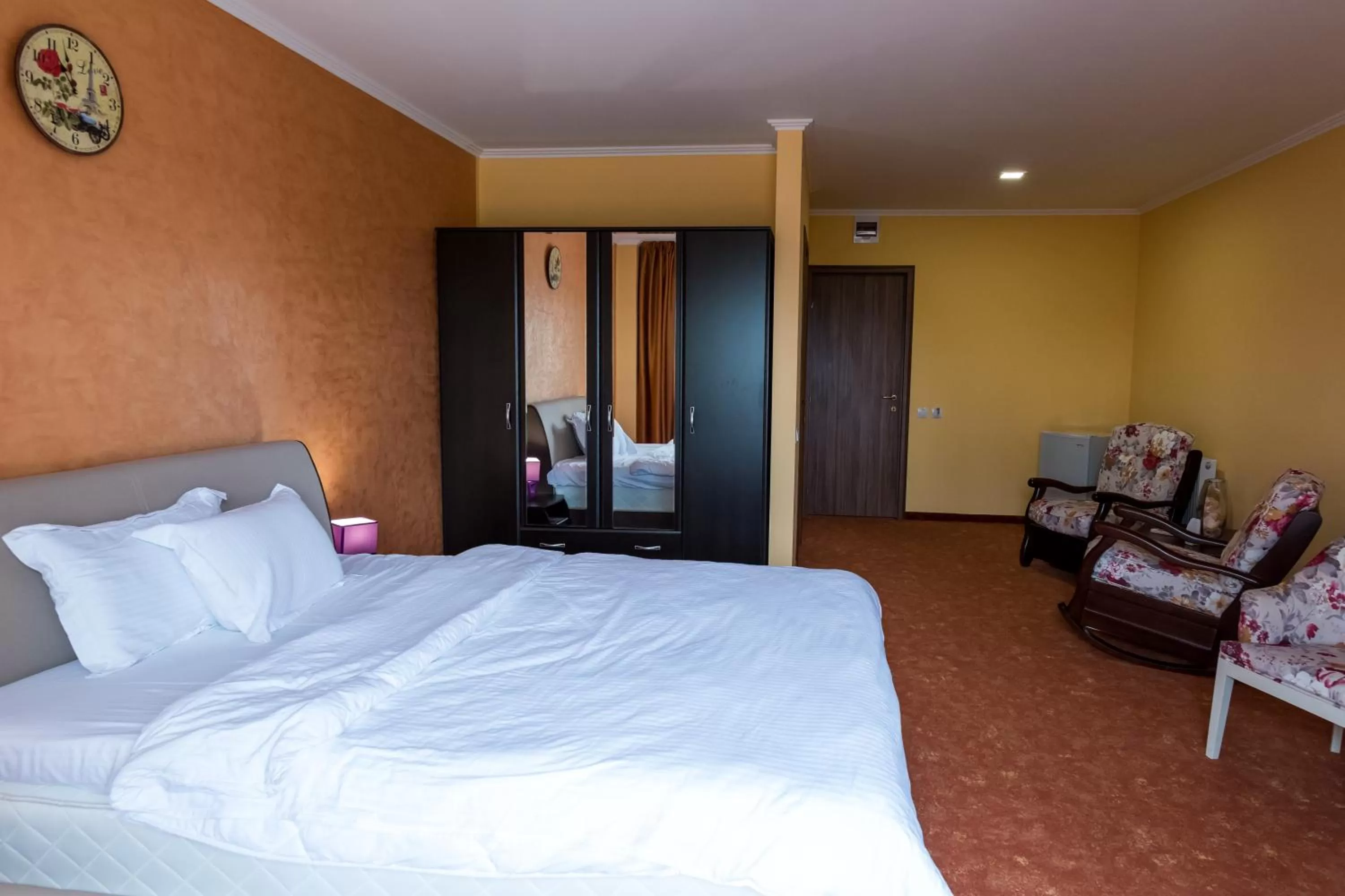 Photo of the whole room in Monte Carlo Reghin