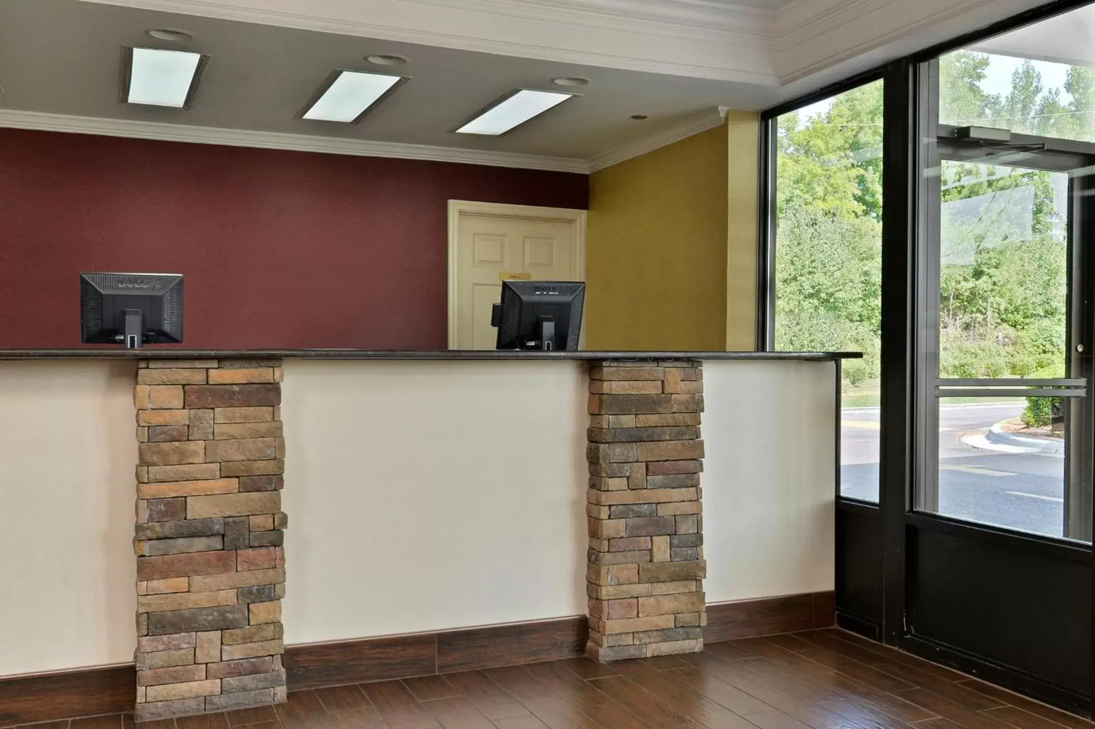 Lobby or reception in Red Roof Inn Dalton Lobby or reception in Red Roof Inn Dalton