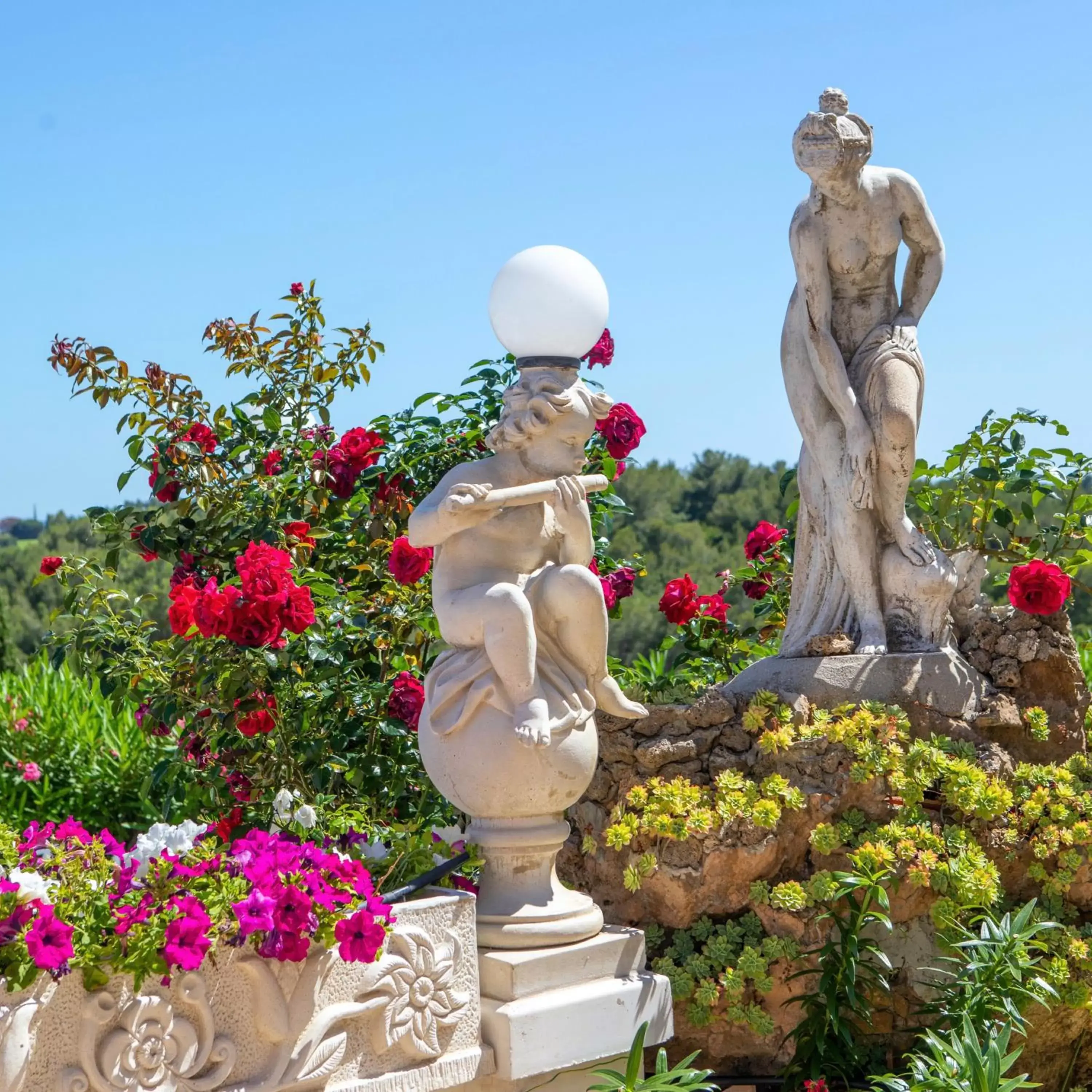 Garden in Le Château de Mei Lese