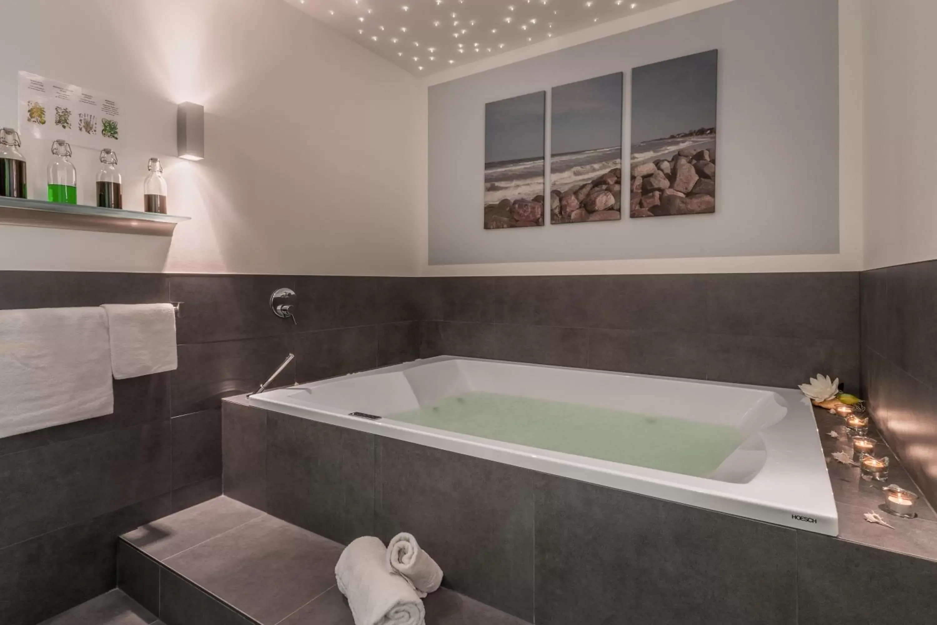 Spa and wellness centre/facilities, Bathroom in Hotel Yachtclub