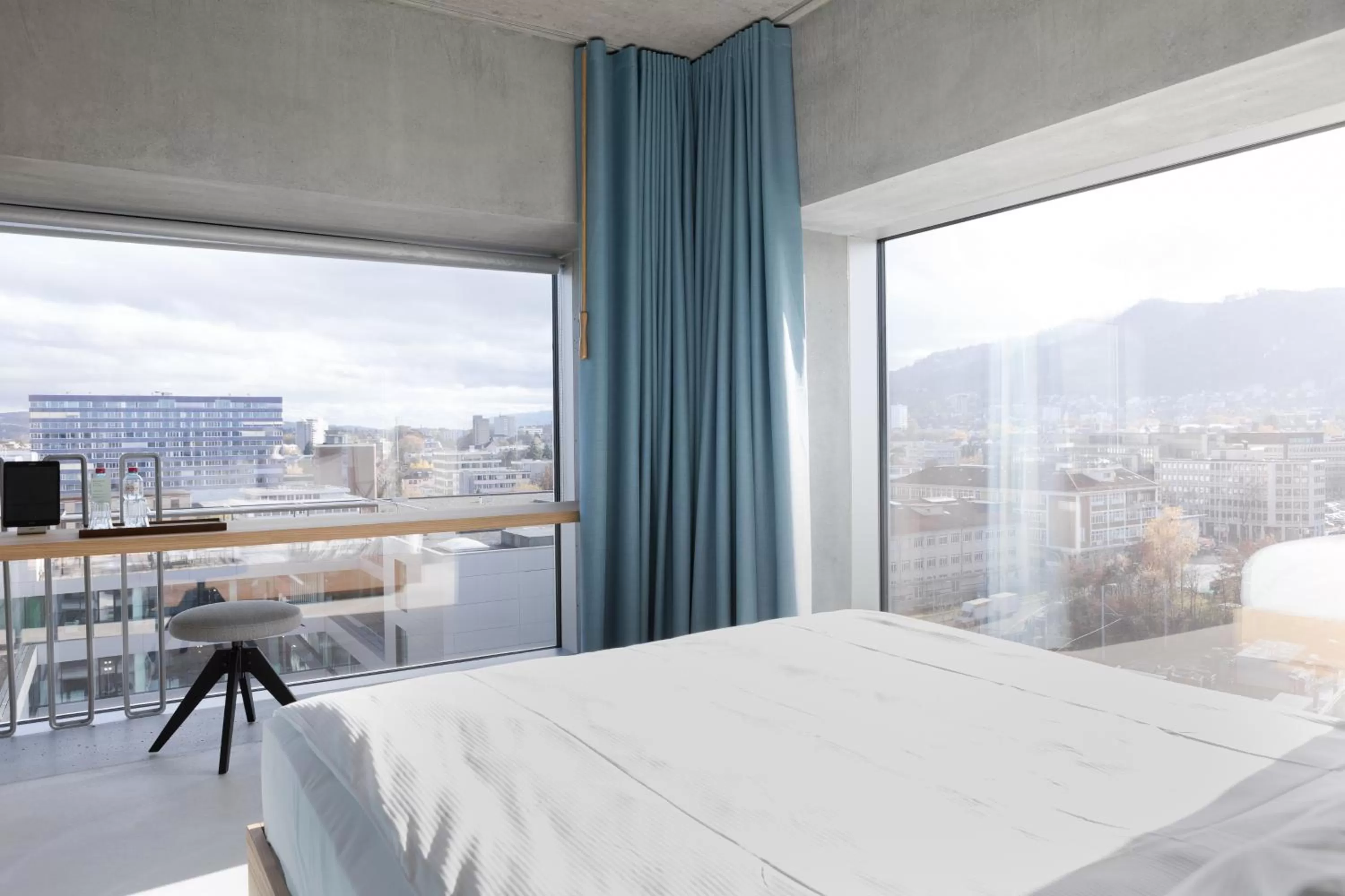 City view, Bed in Placid Hotel Design & Lifestyle Zurich