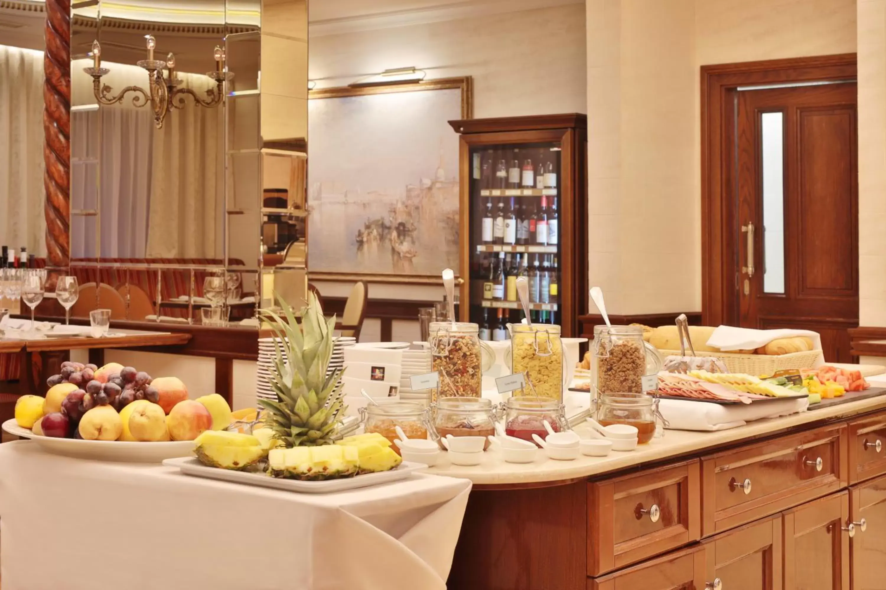 Restaurant/places to eat in Retro Riverside Wellness Resort Restaurant/places to eat in Retro Riverside Wellness Resort