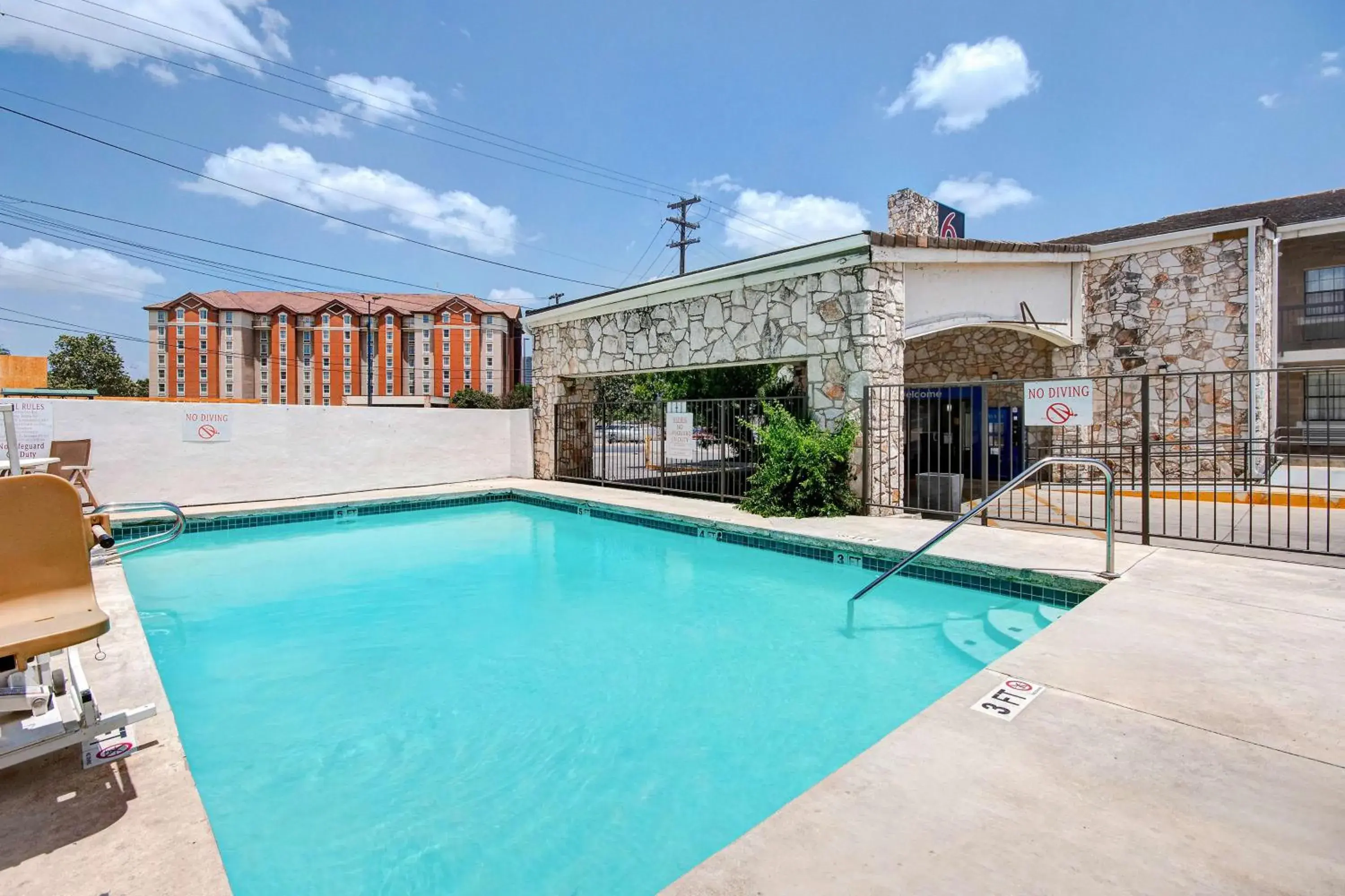 Pool view, Swimming Pool in Motel 6-San Antonio, TX - Northwest Medical Center