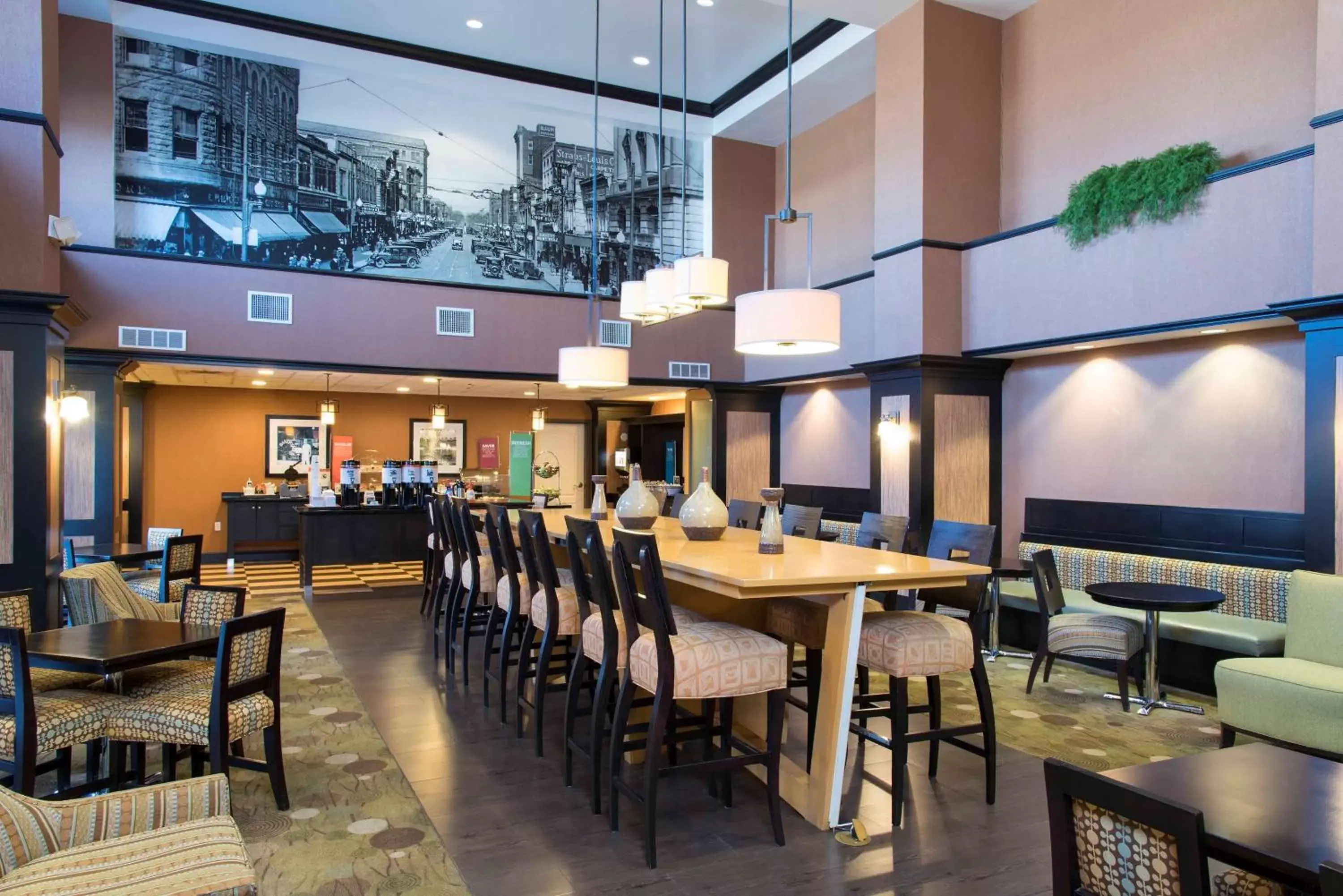 Lobby or reception, Restaurant/Places to Eat in Hampton Inn & Suites Danville