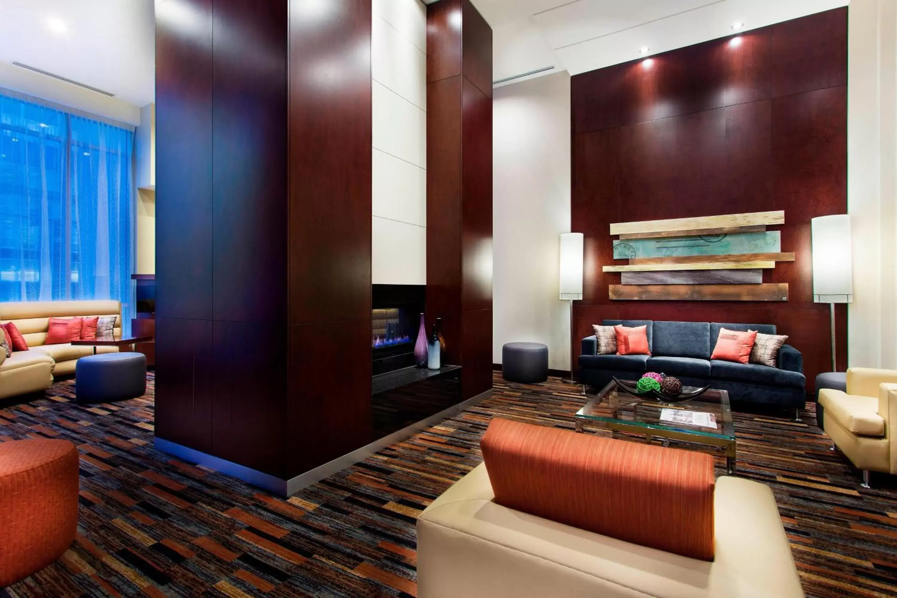 Lobby or reception, Seating Area in Courtyard by Marriott Montreal Downtown