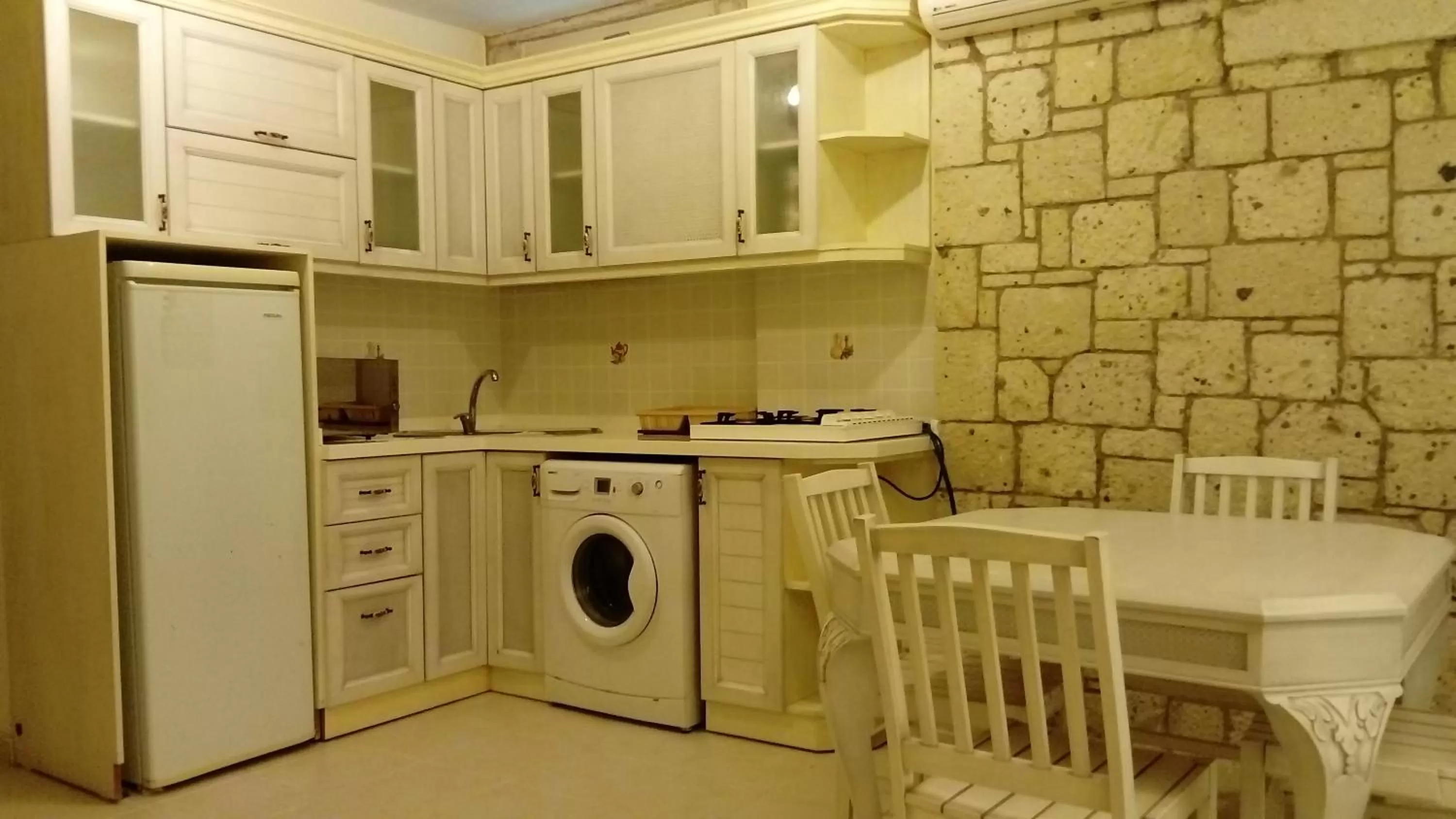 Decorative detail, Kitchen/Kitchenette in Dolina Hotel