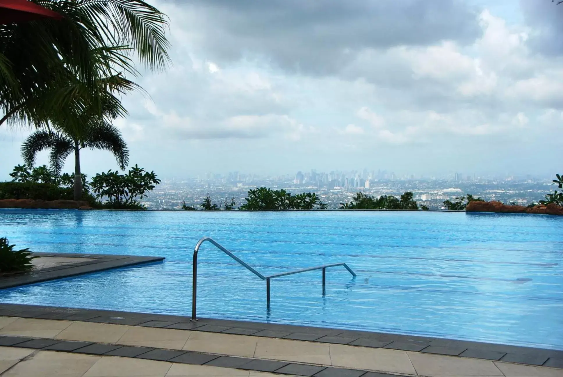 City view, Swimming Pool in Timberland Highlands Resort