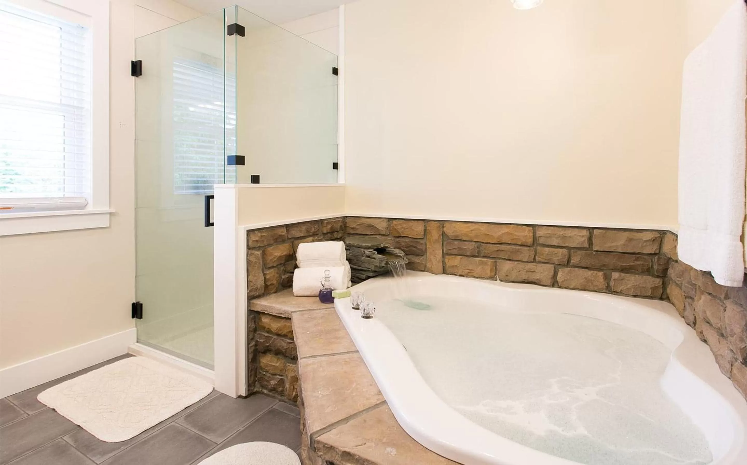 Bathroom in Farmhouse Suites by Amish Country Lodging