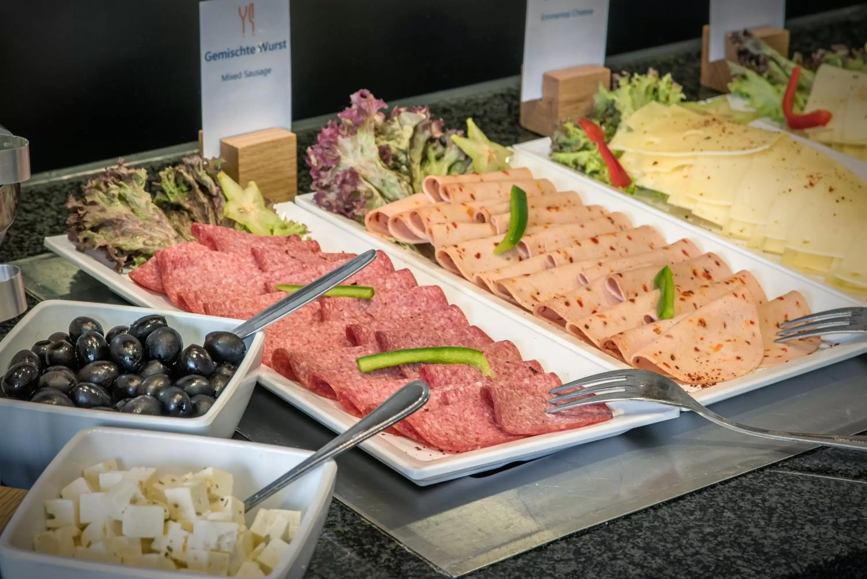 Breakfast in Holiday Inn Express Cologne Muelheim by IHG Breakfast in Holiday Inn Express Cologne Muelheim by IHG