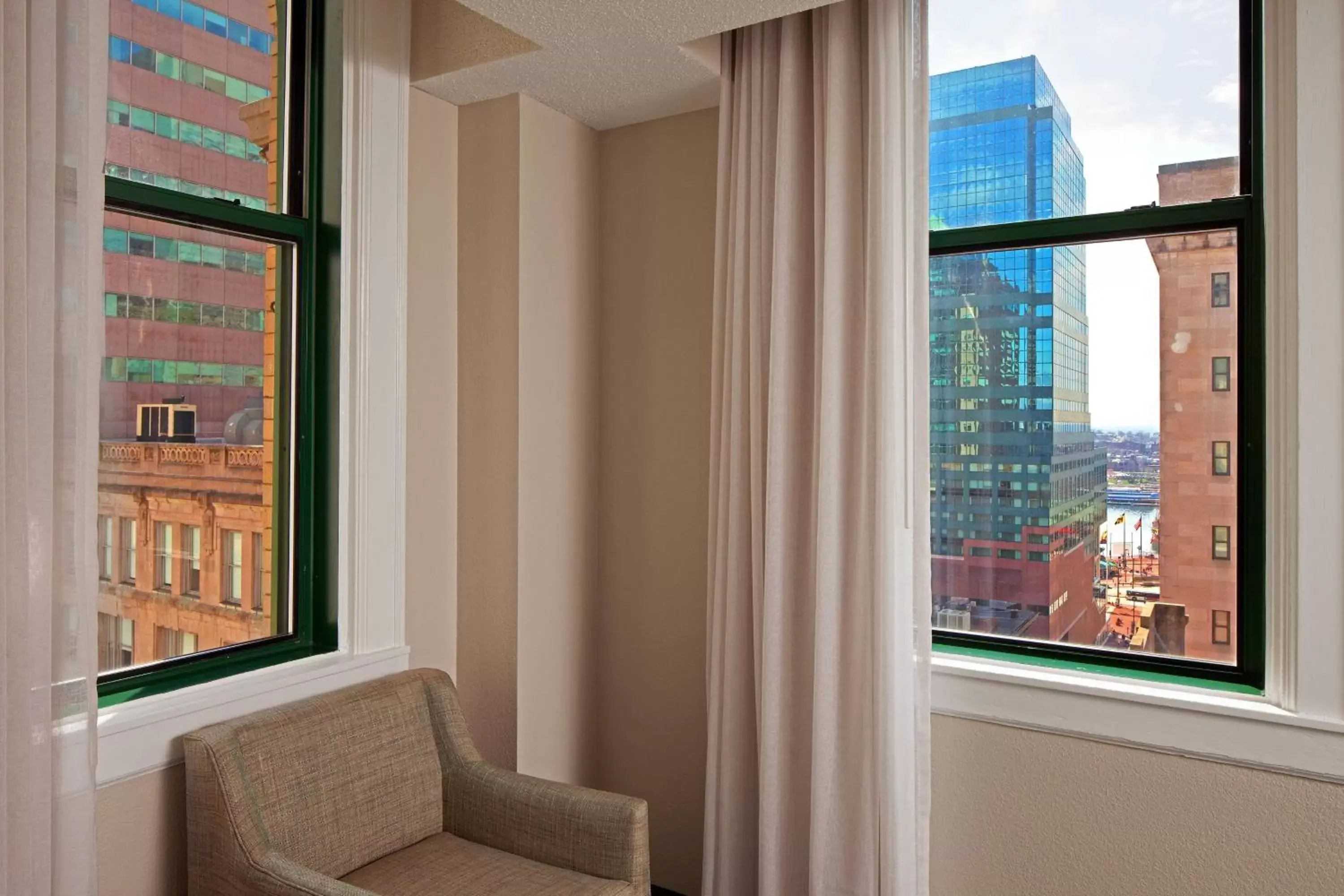 Bedroom, Nearby Landmark in SpringHill Suites by Marriott Baltimore Downtown/Inner Harbor