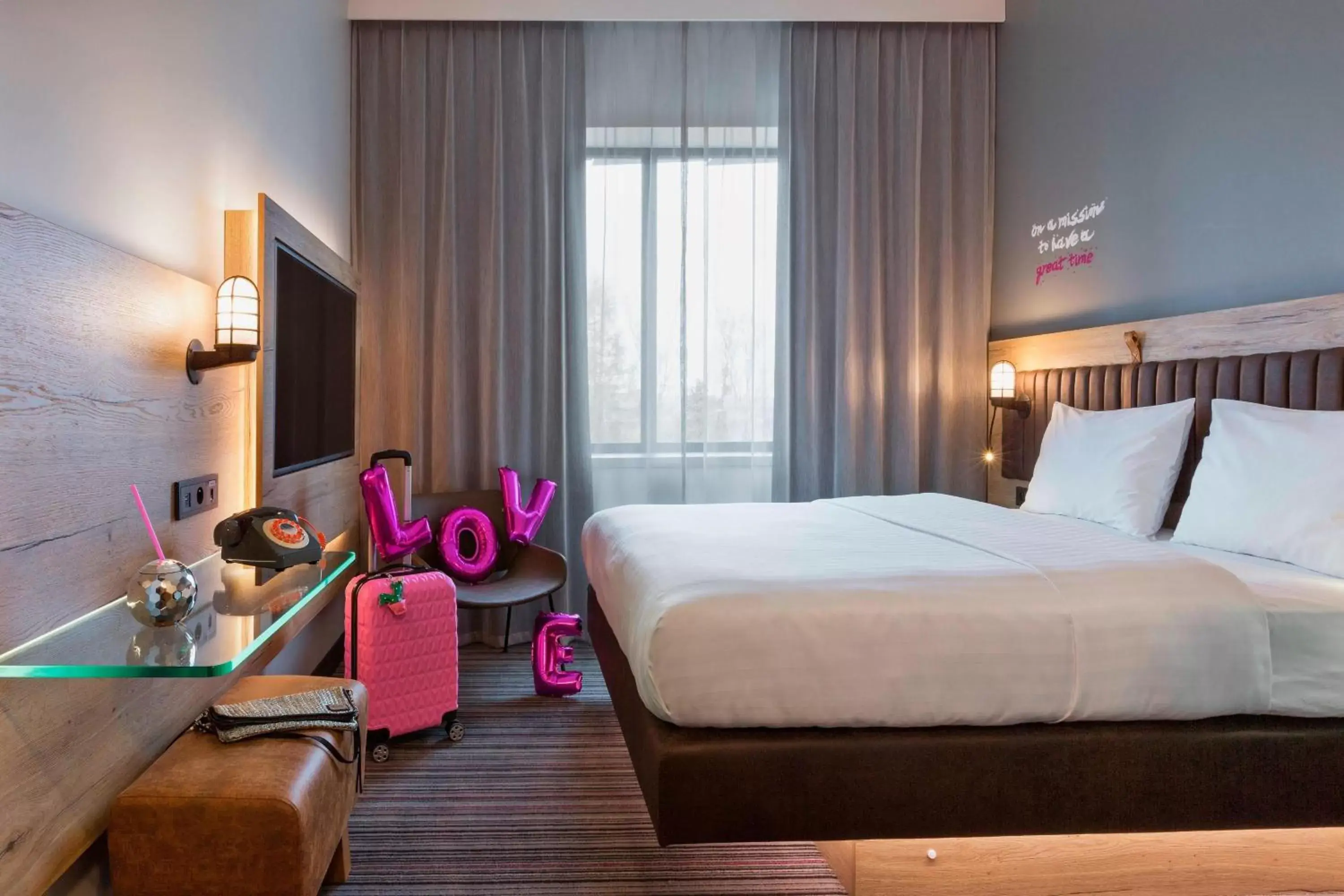 Photo of the whole room, Bed in Moxy Katowice Airport