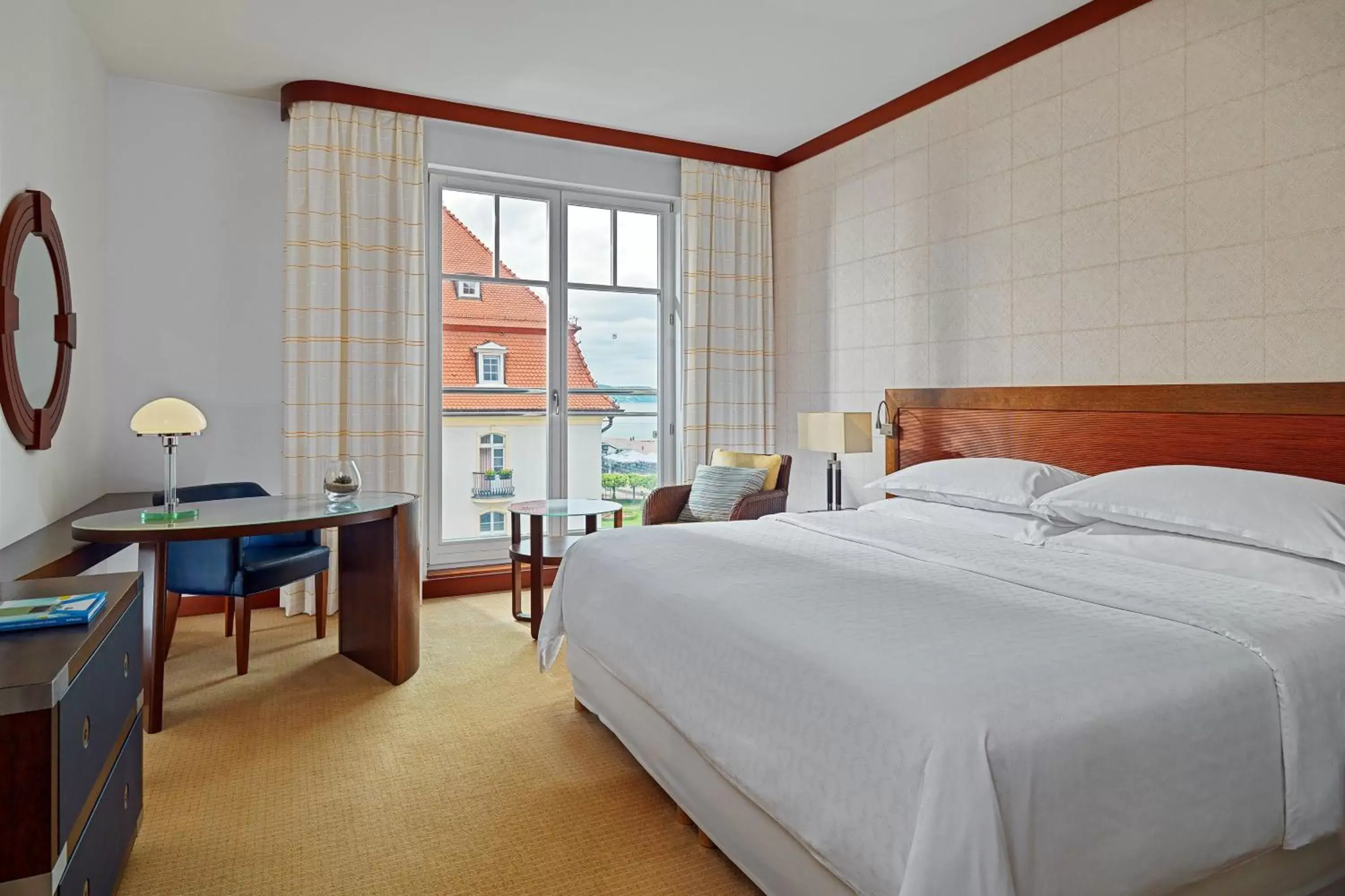 Photo of the whole room, Bed in Sheraton Sopot Hotel