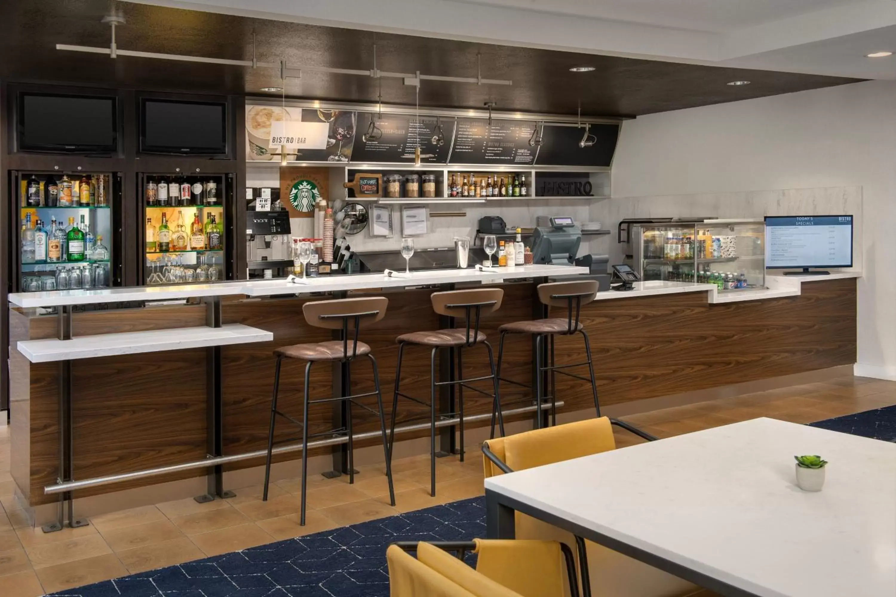 Restaurant/places to eat, Lounge/Bar in Courtyard by Marriott San Diego Carlsbad