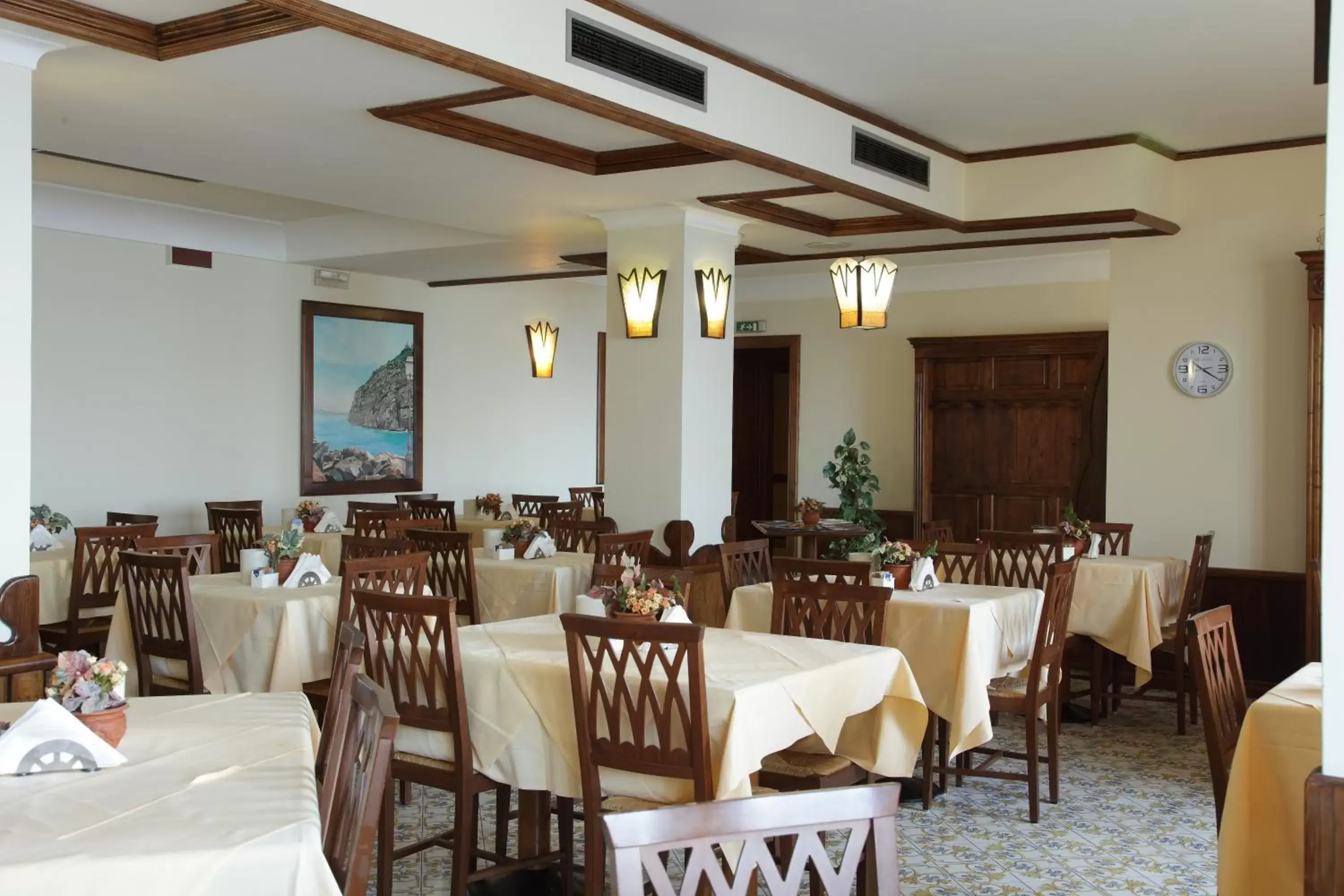 Lounge or bar, Restaurant/Places to Eat in Hotel Mega Mare