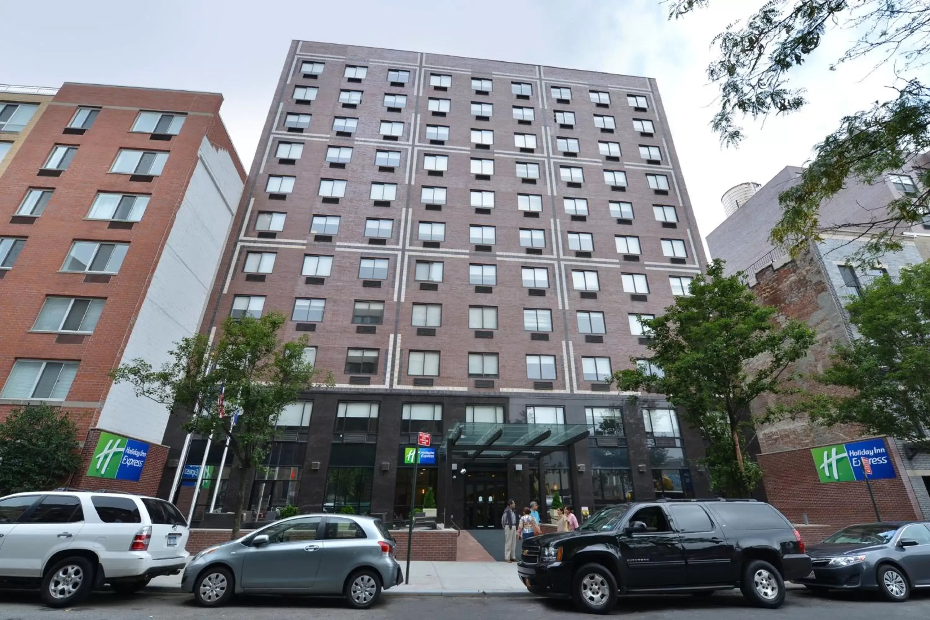 Property Building in Holiday Inn Express Manhattan Midtown West, an IHG Hotel