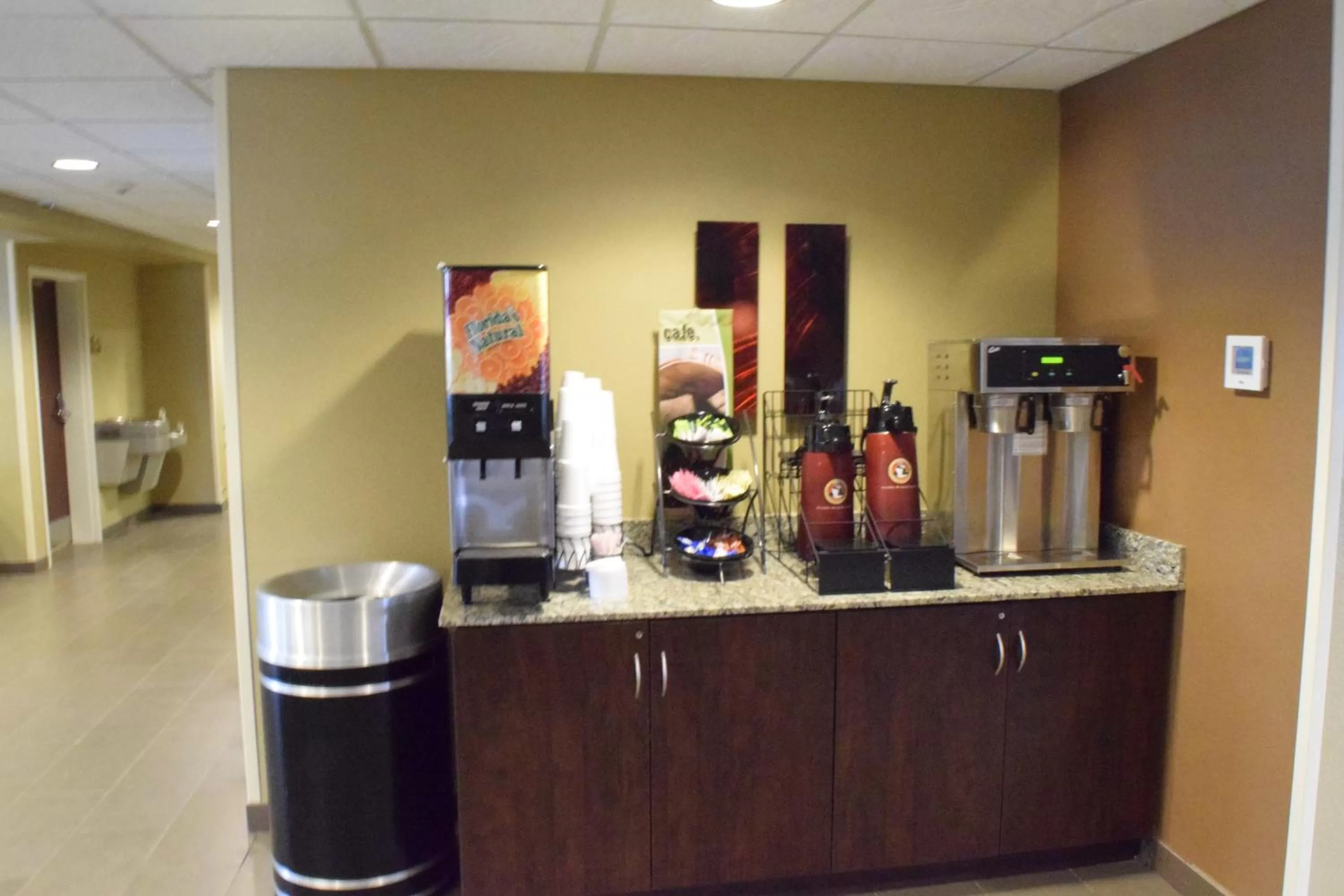 Restaurant/places to eat in Microtel Inn and Suites Pecos