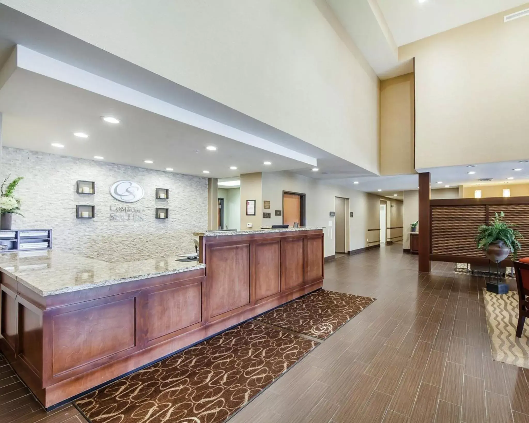 Lobby or reception, Lobby/Reception in Comfort Suites Marietta-Parkersburg
