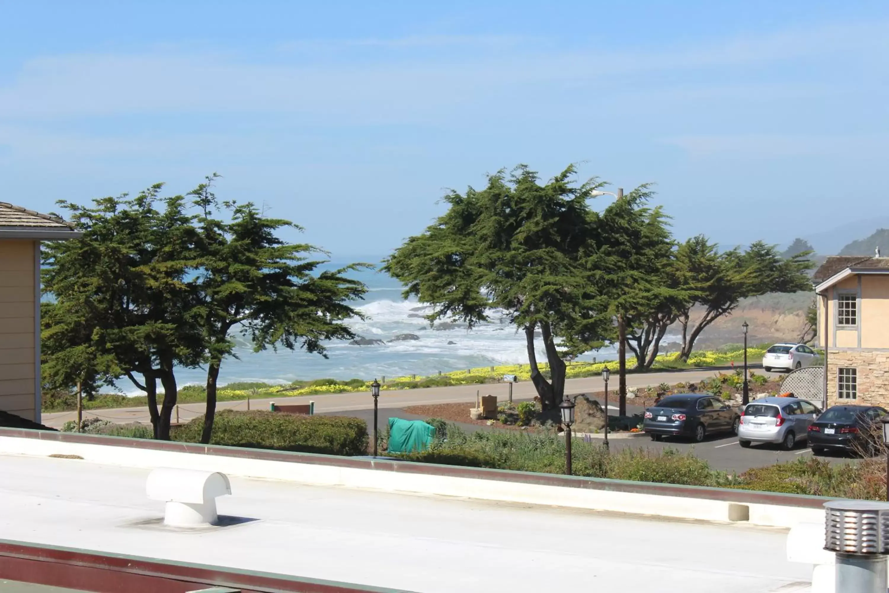 Decorative detail in Cambria Shores Inn