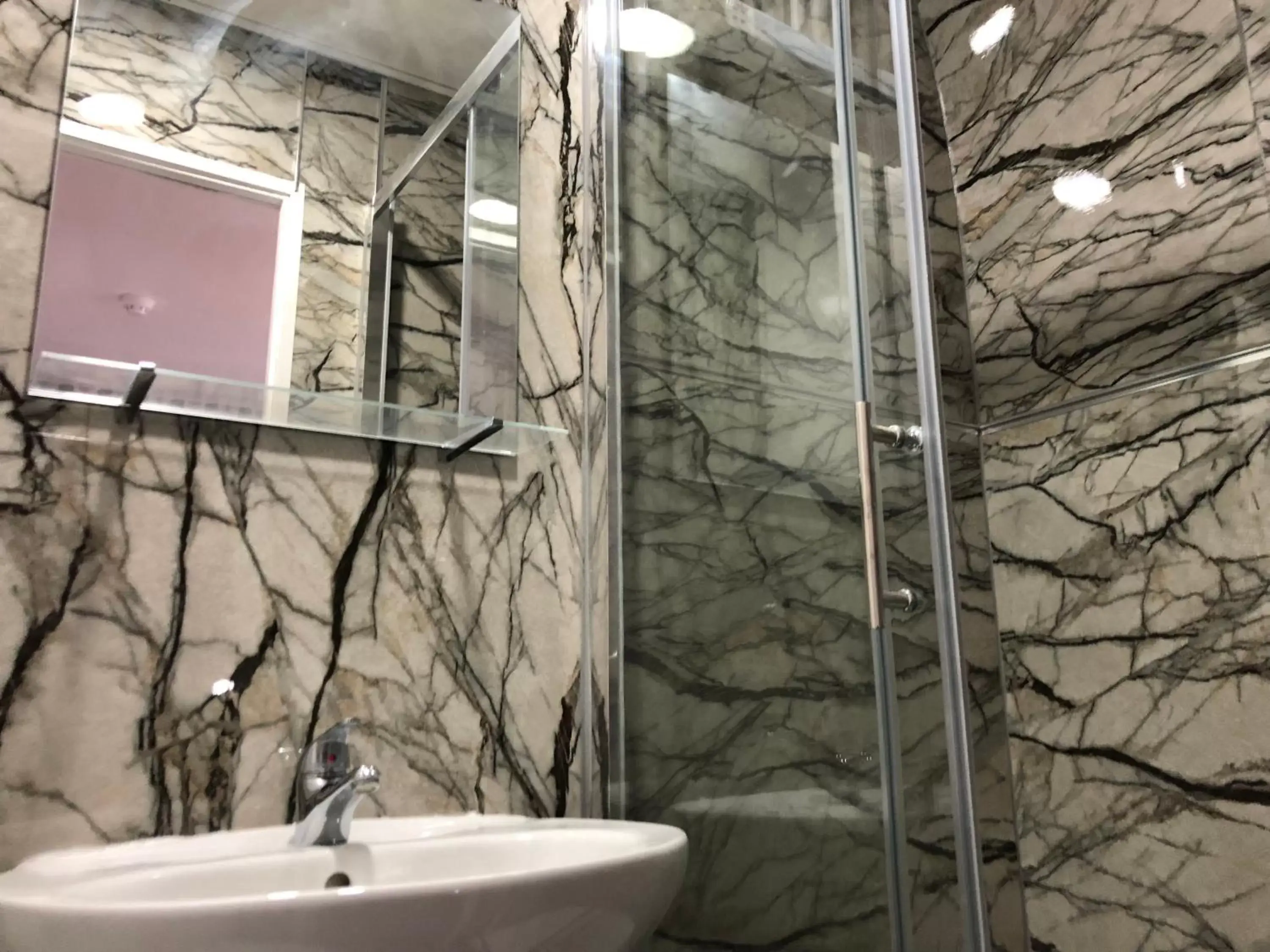 Shower, Bathroom in Bell Gate House