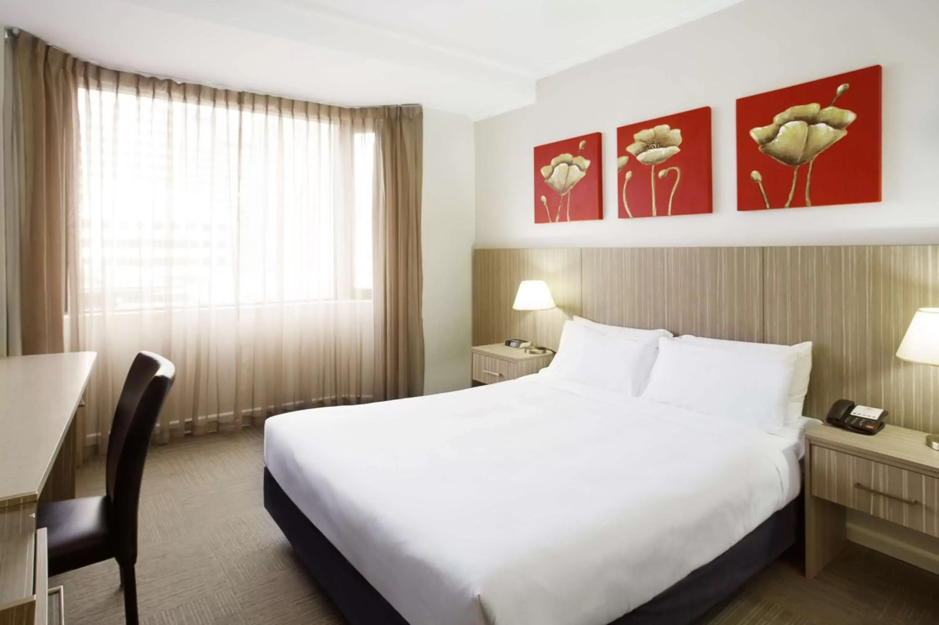 Bedroom, Bed in Metro Hotel Marlow Sydney Central