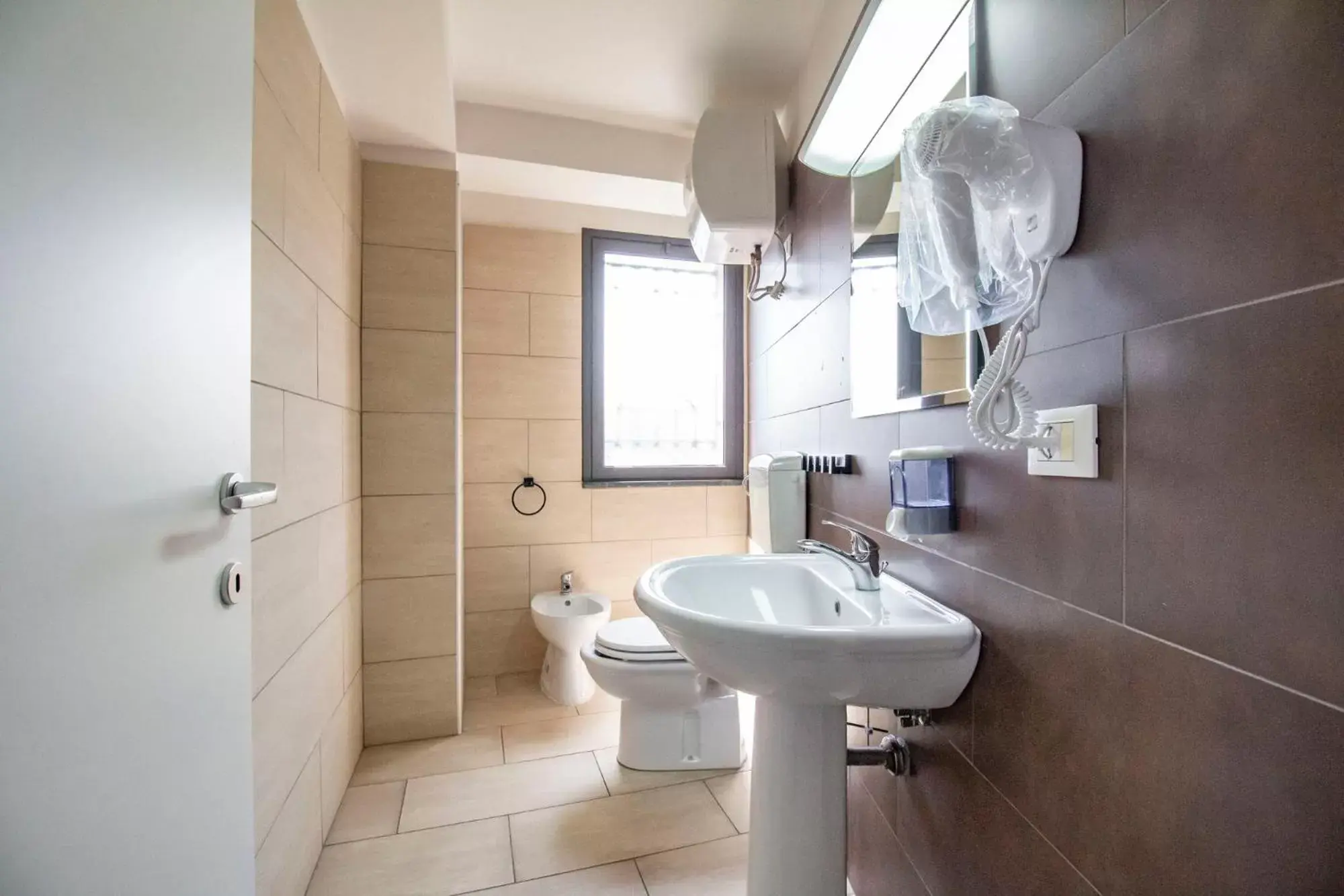 Bathroom in Royal Playa Suite and Apartament