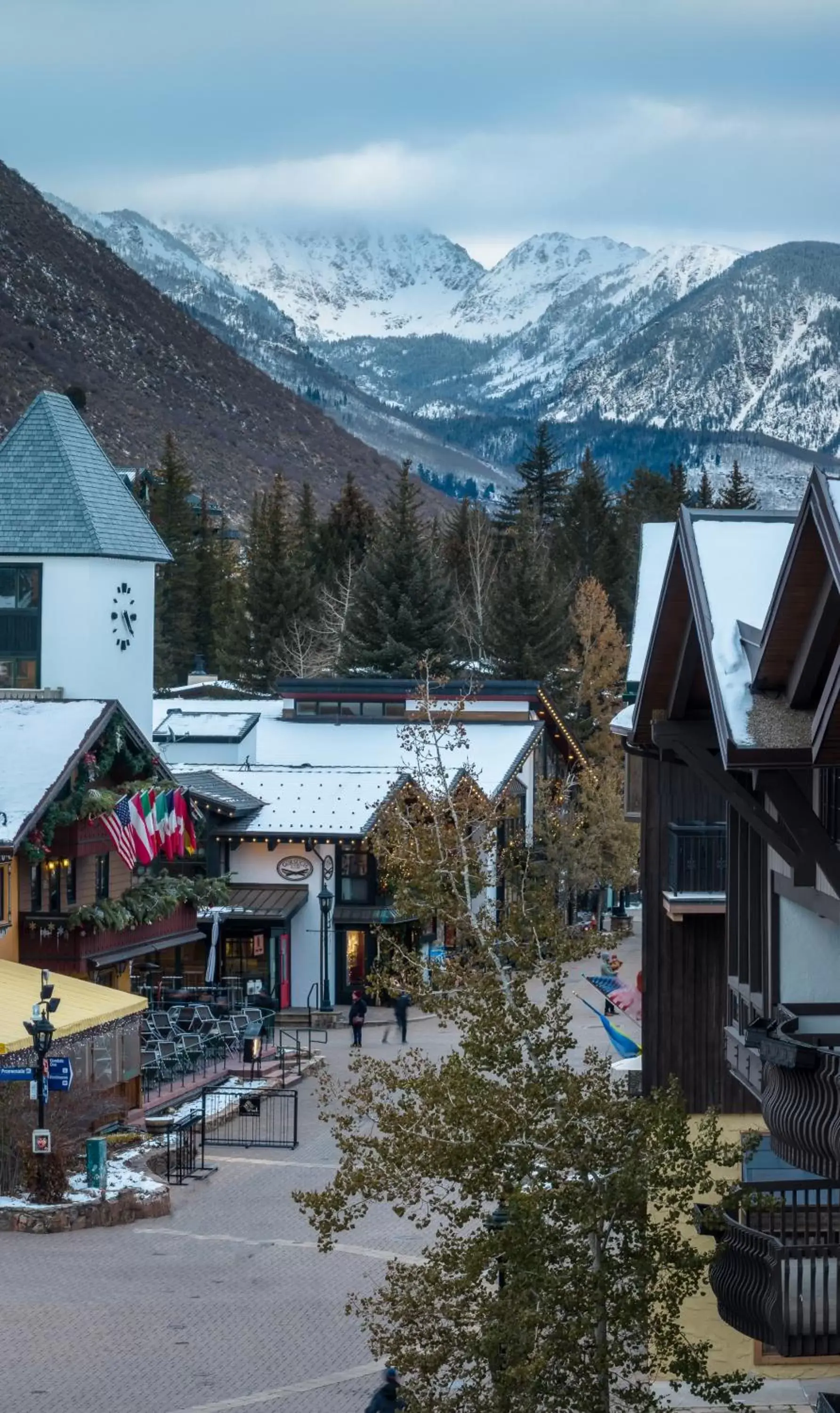 Property building, Winter in Lodge at Vail Condominiums