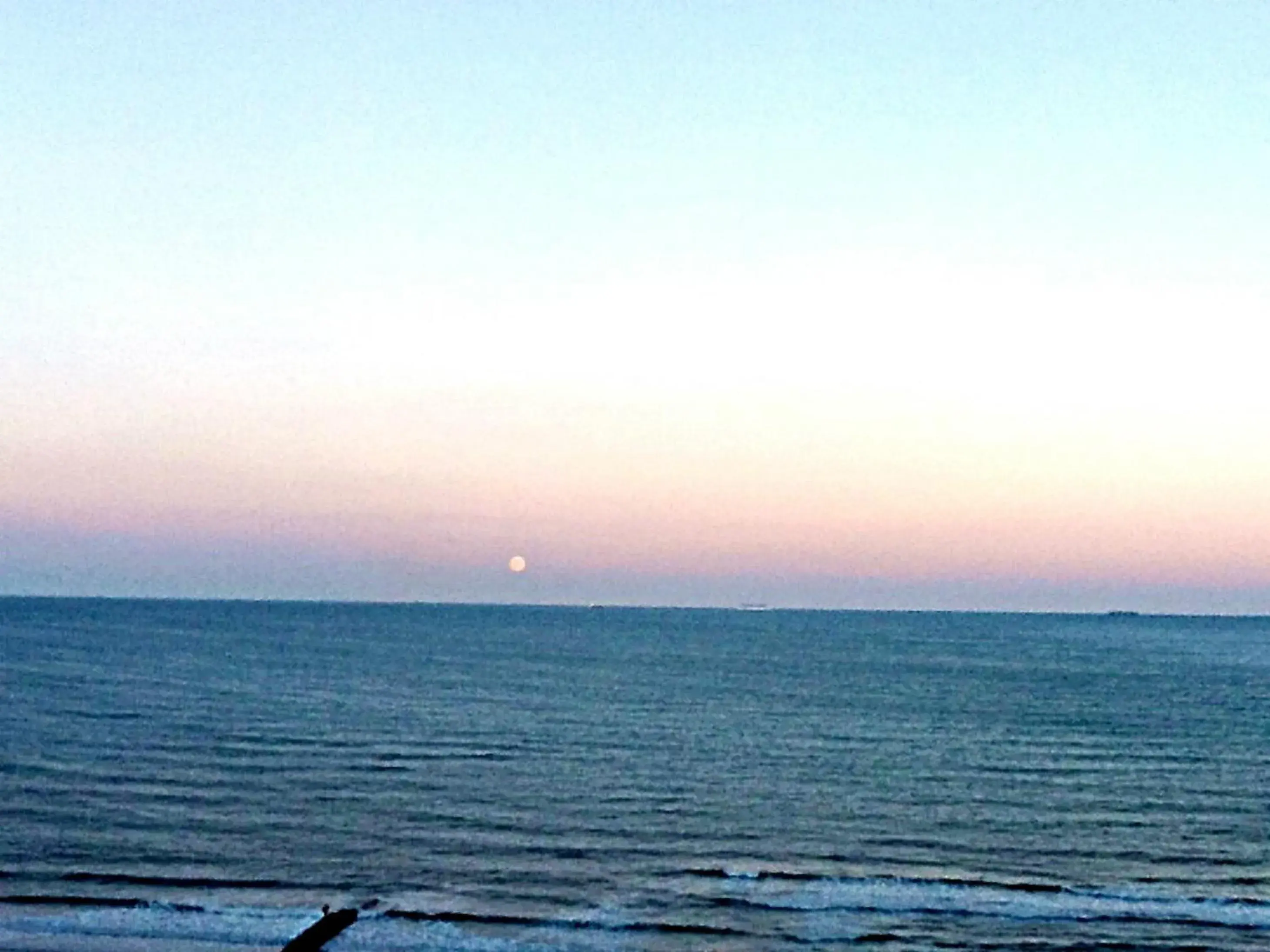 Sea view, Sunrise/Sunset in Harrow Lodge Hotel