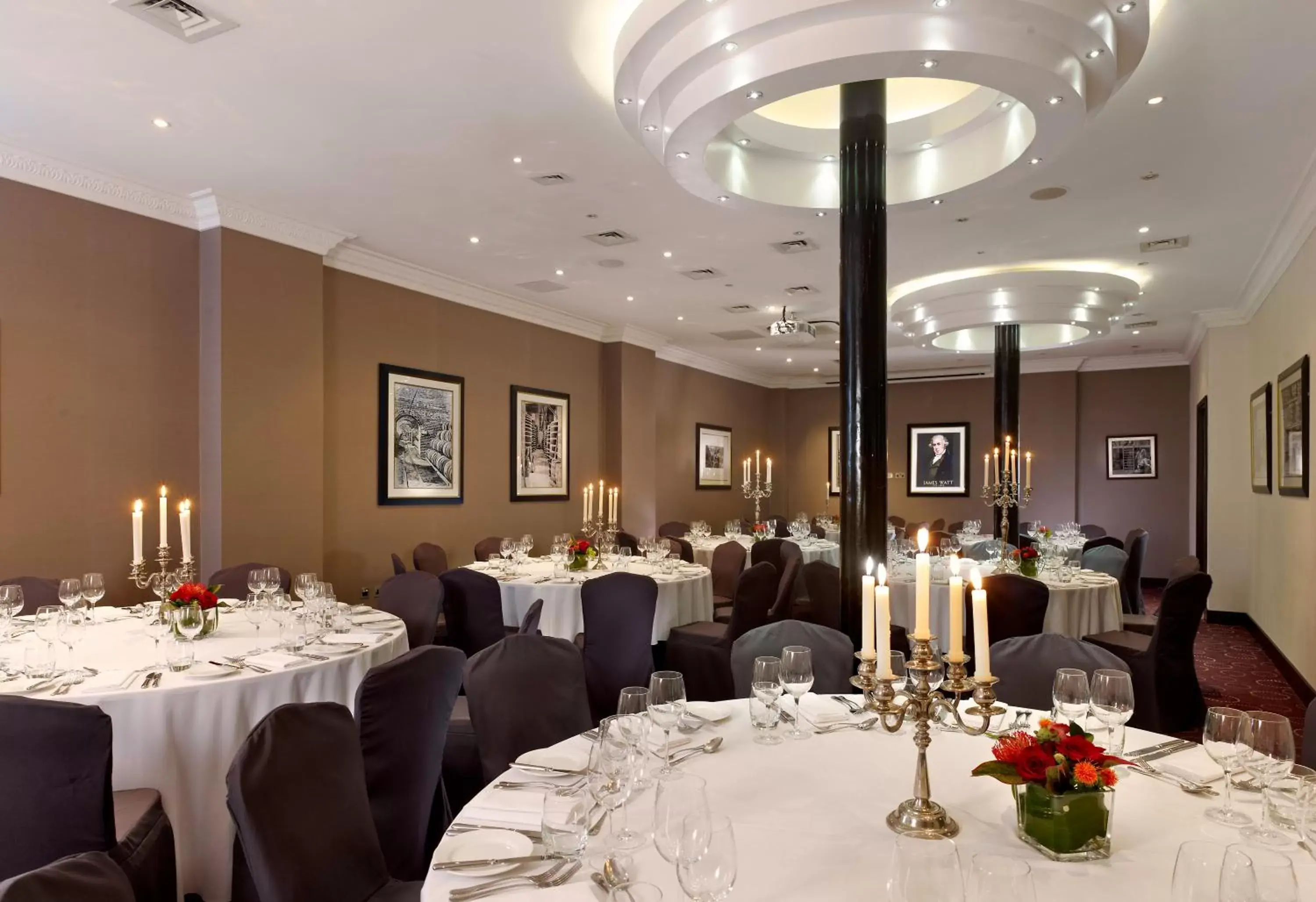 Restaurant/Places to Eat in The Montcalm At Brewery London City