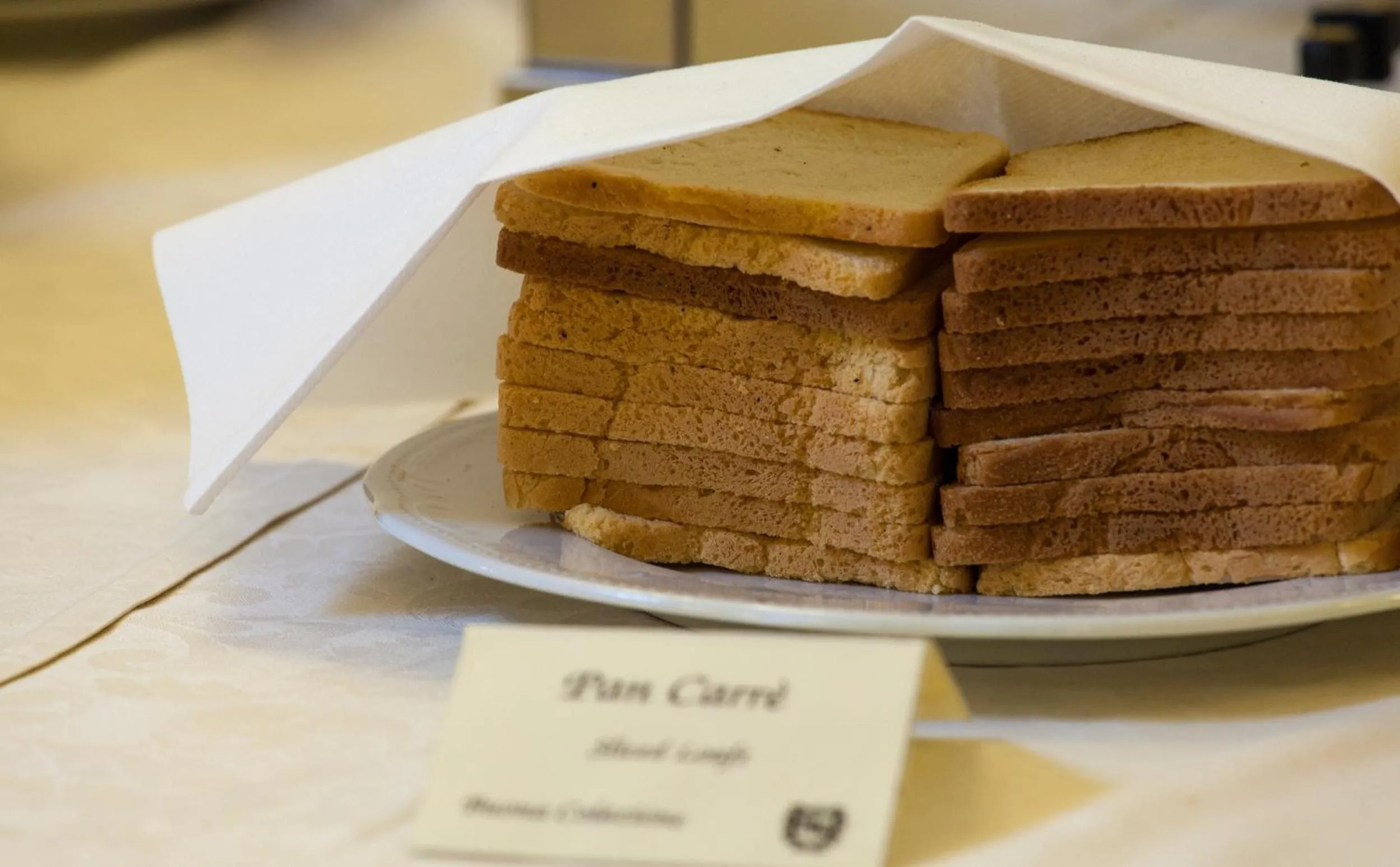 Buffet breakfast in Hotel Mamiani & Relaxing Spa Urbino