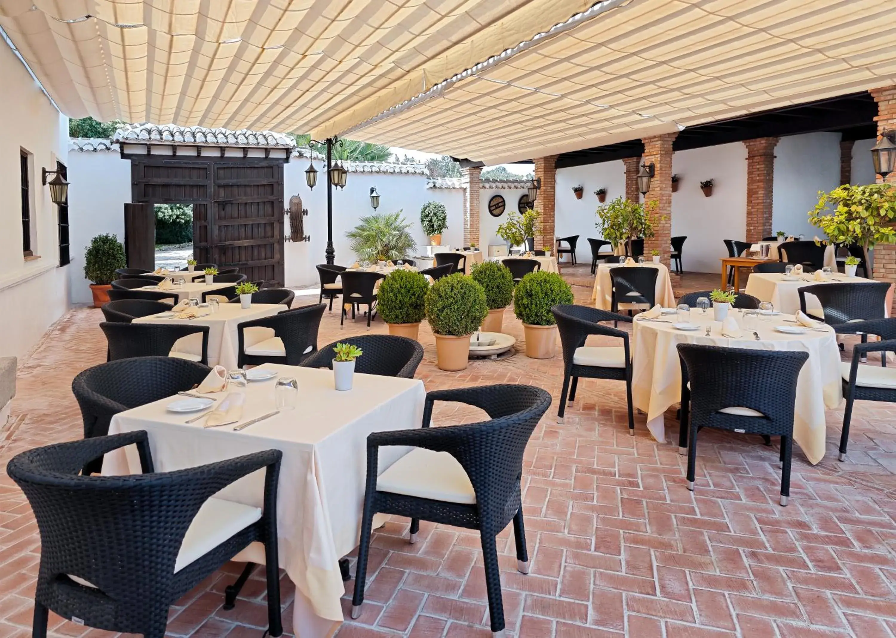 Restaurant/Places to Eat in La Bobadilla, a Royal Hideaway Hotel