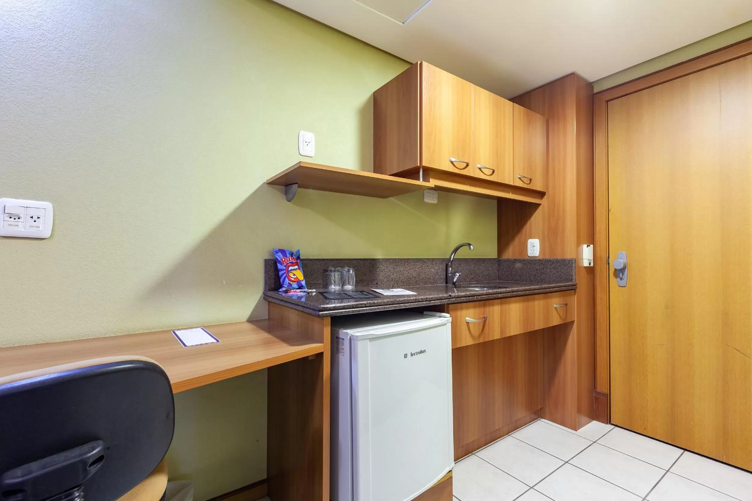Kitchen or kitchenette in Tri Hotel Executive Caxias