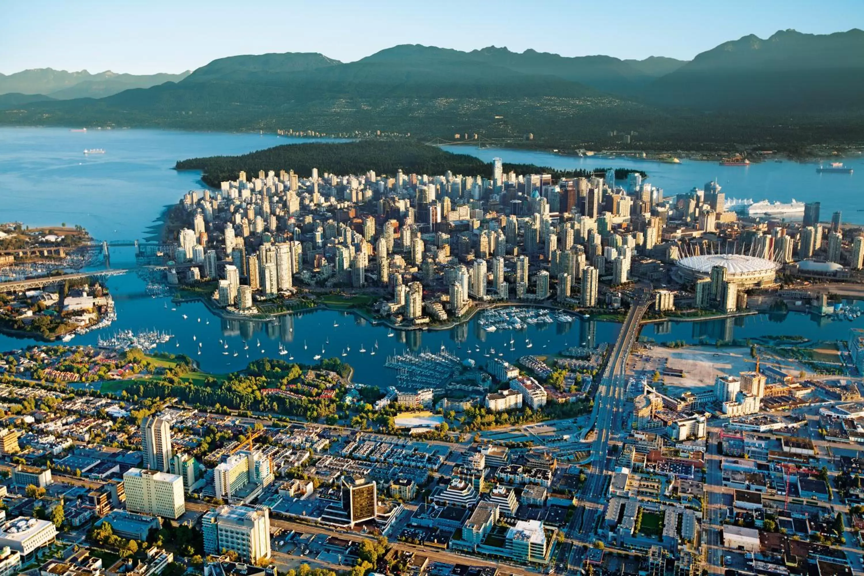 City view in Atrium Hotel Vancouver City view in Atrium Hotel Vancouver