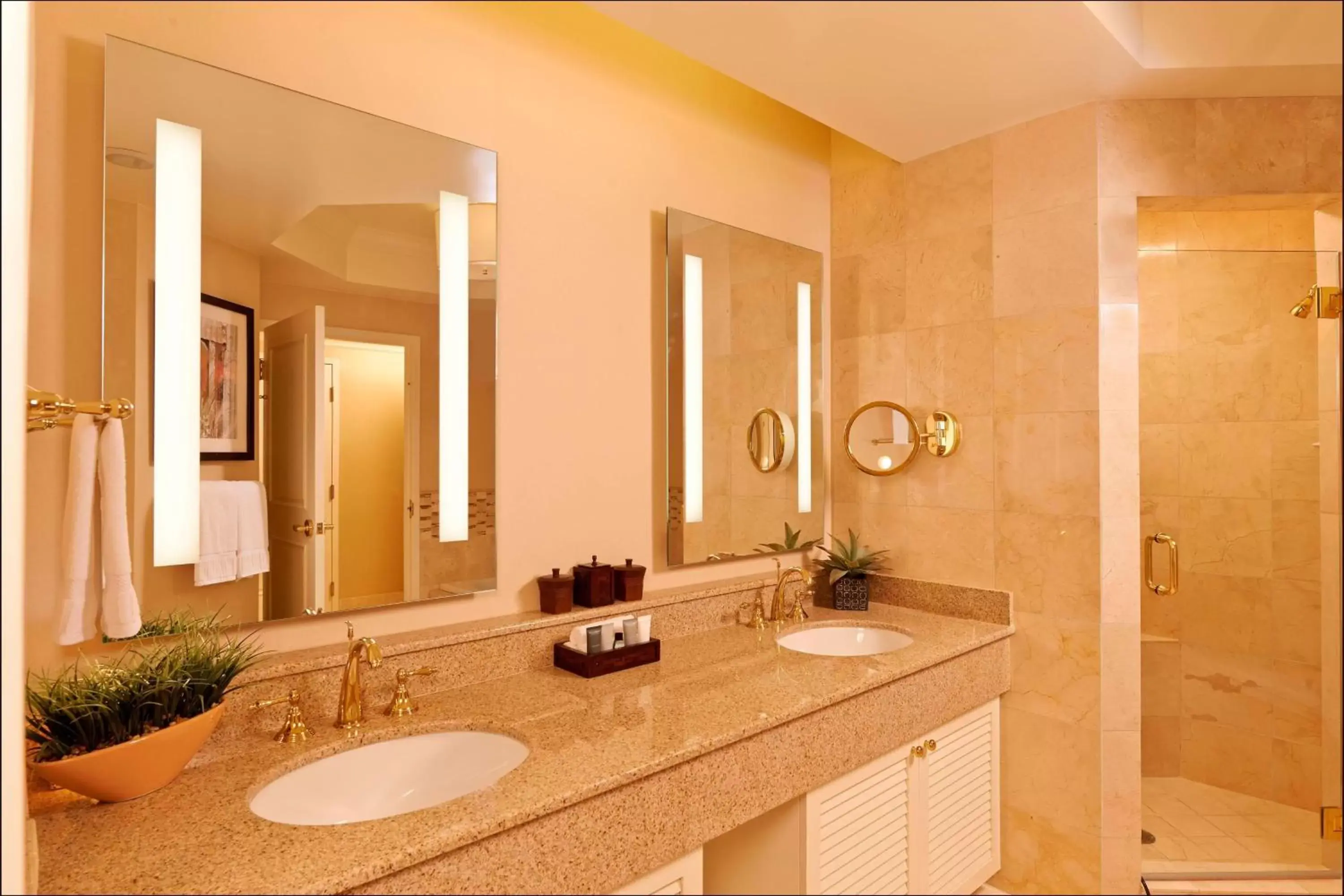 Bathroom in JW Marriott Las Vegas Resort and Spa