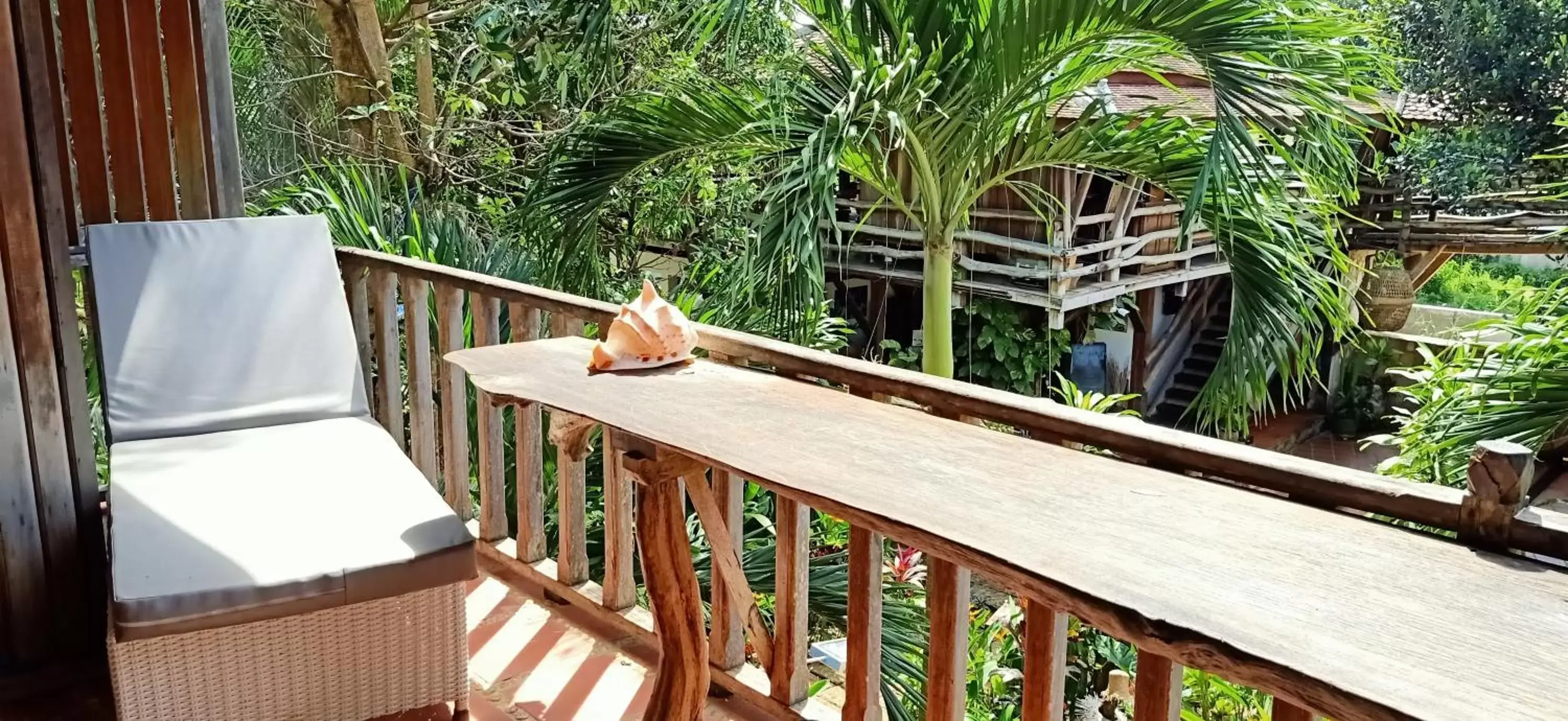 Balcony/Terrace in TARA LODGE Haven of peace