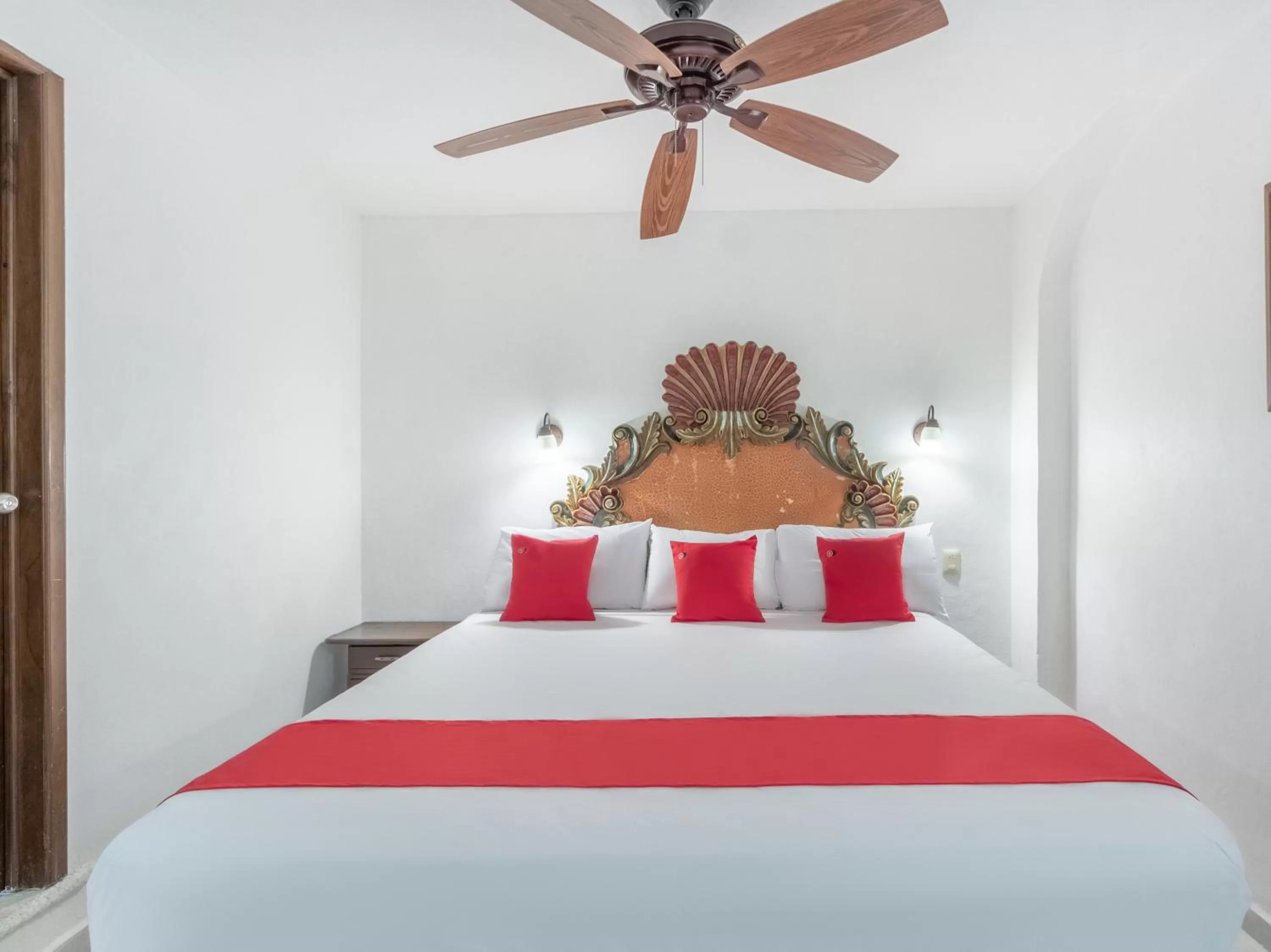 Photo of the whole room, Bed in Hotel Rath