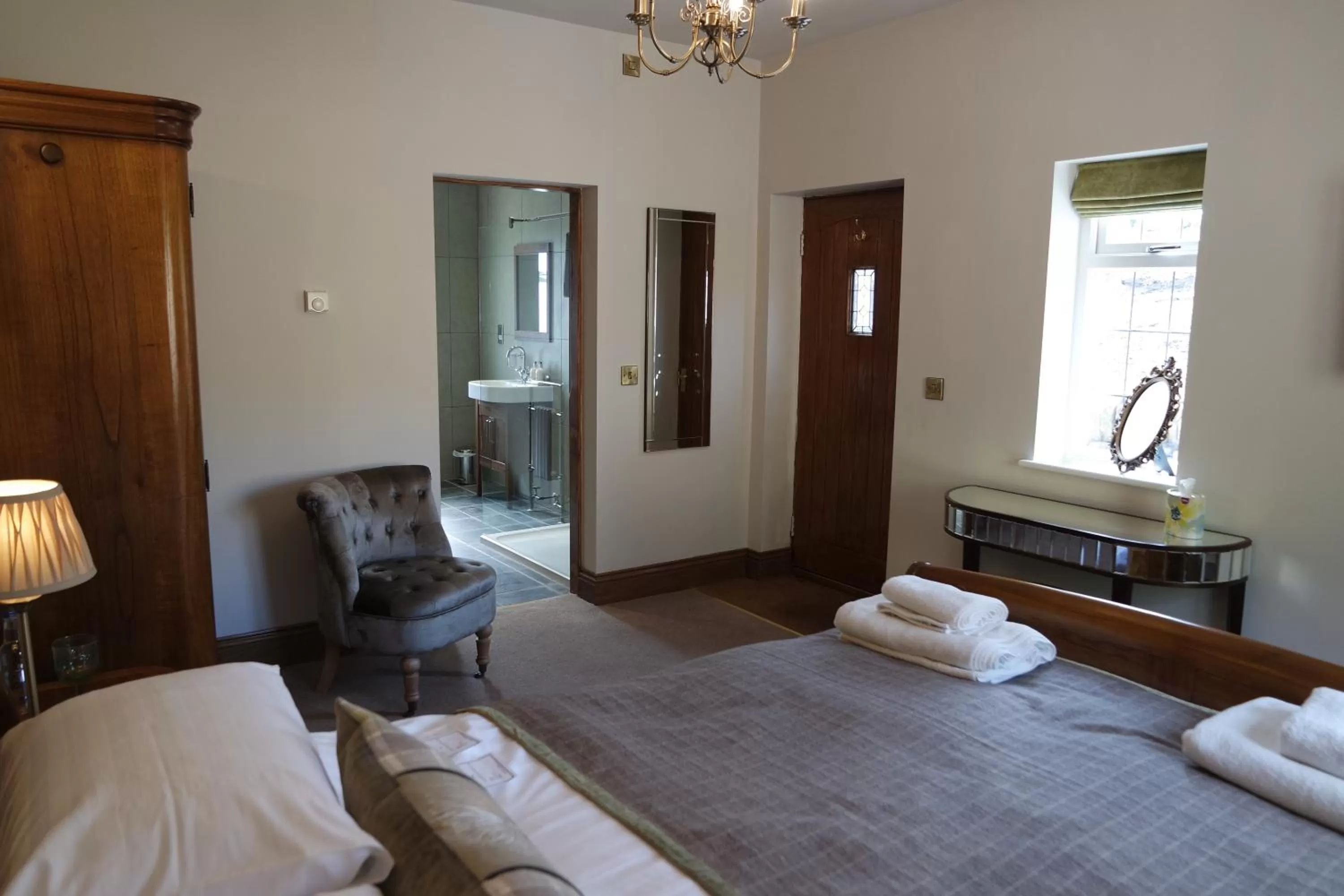 Bedroom, Bed in The Lamb Inn