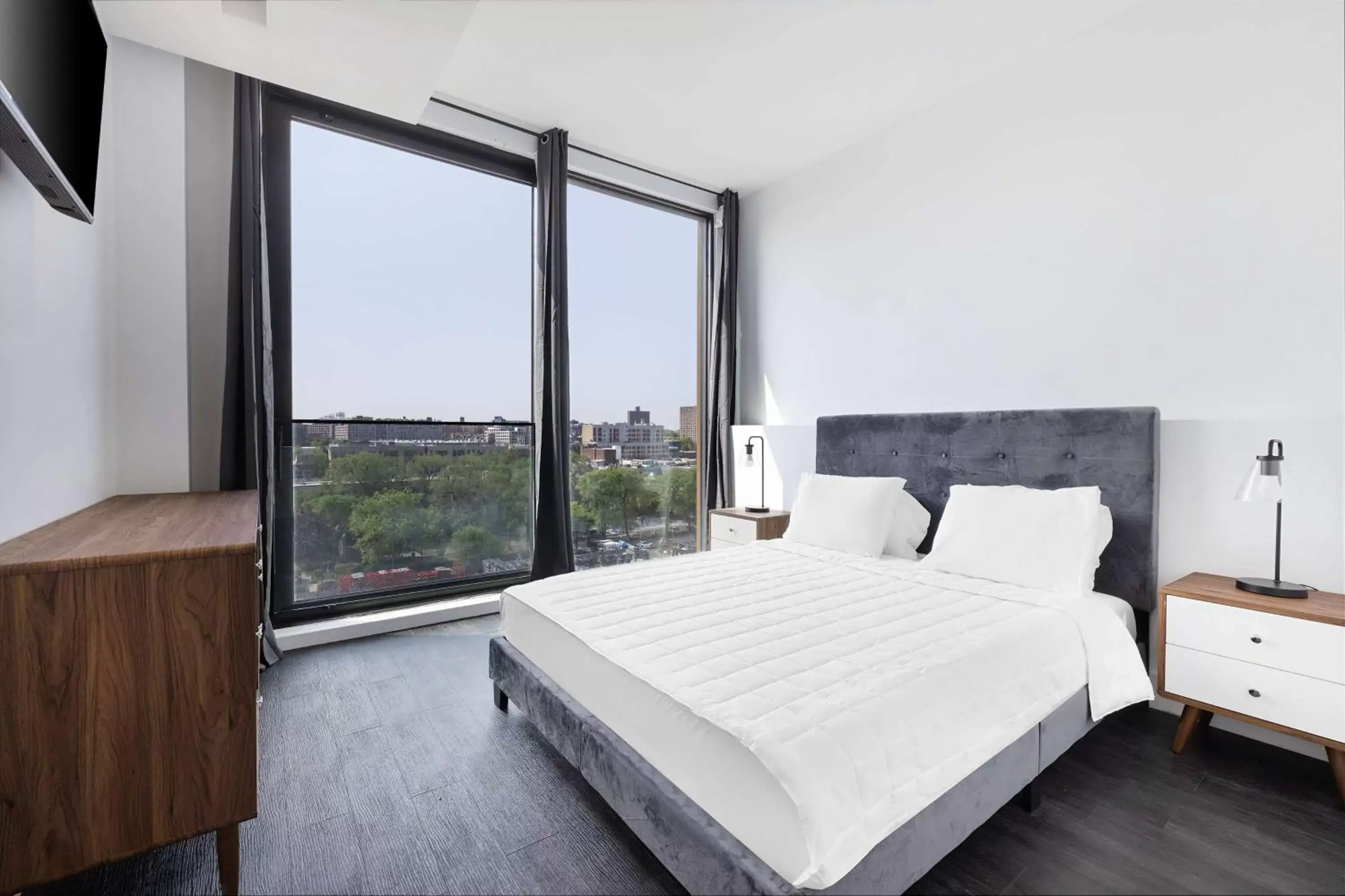 Queen Room with City View, Non-Smoking in The Bogart by LuxUrban